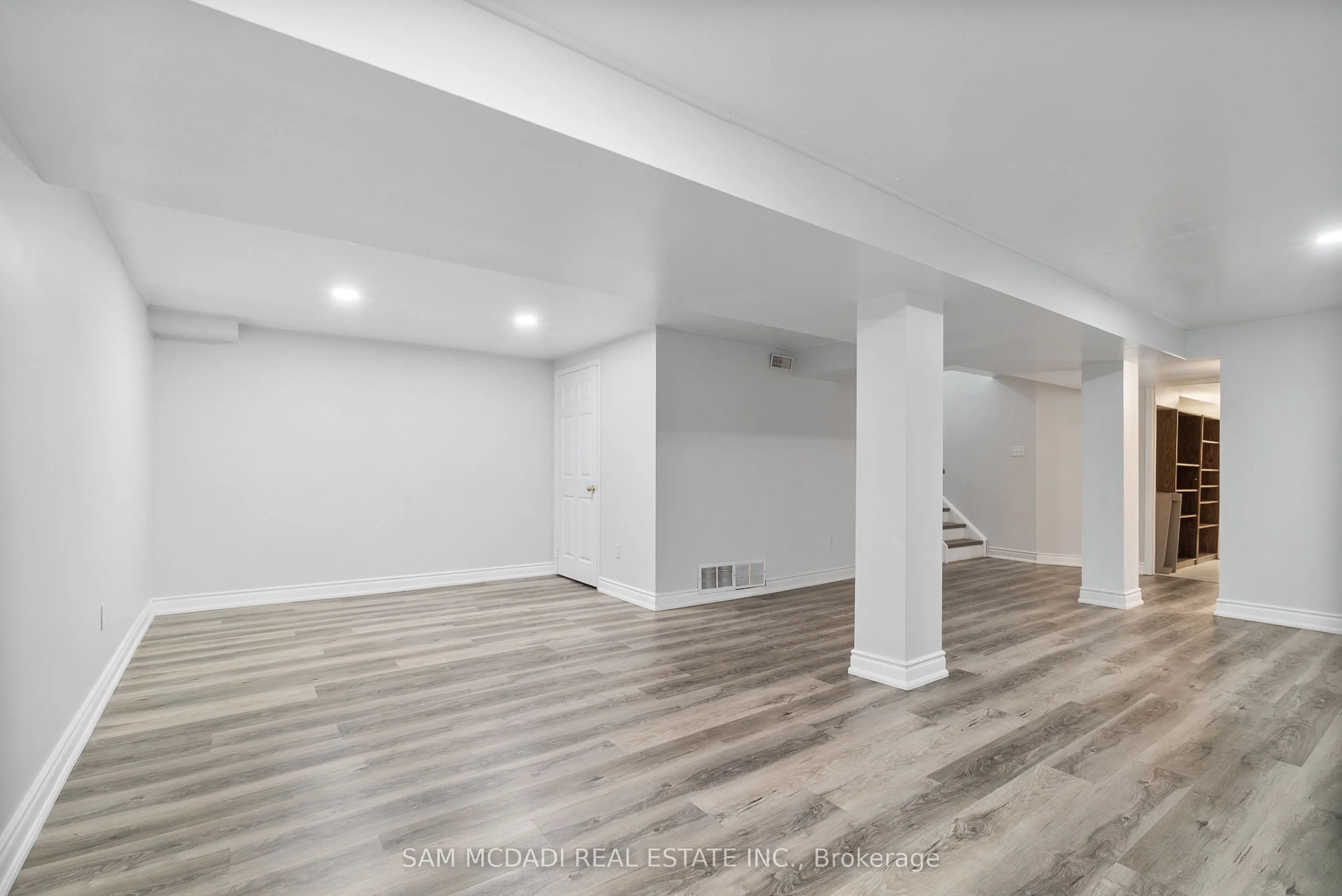 2006 Glenada Crescent, #27