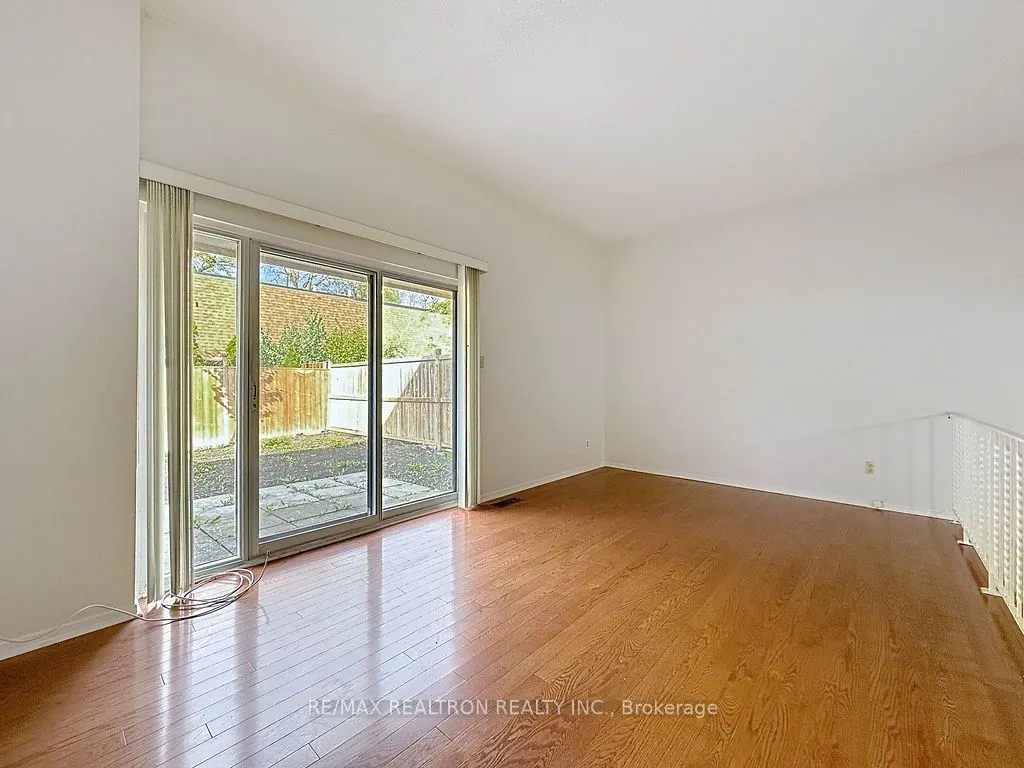 368 Driftwood Avenue, #9