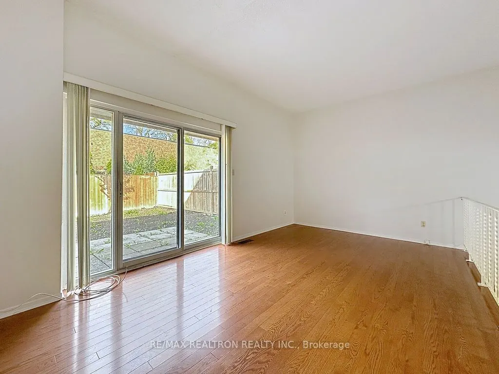 368 Driftwood Avenue, #9