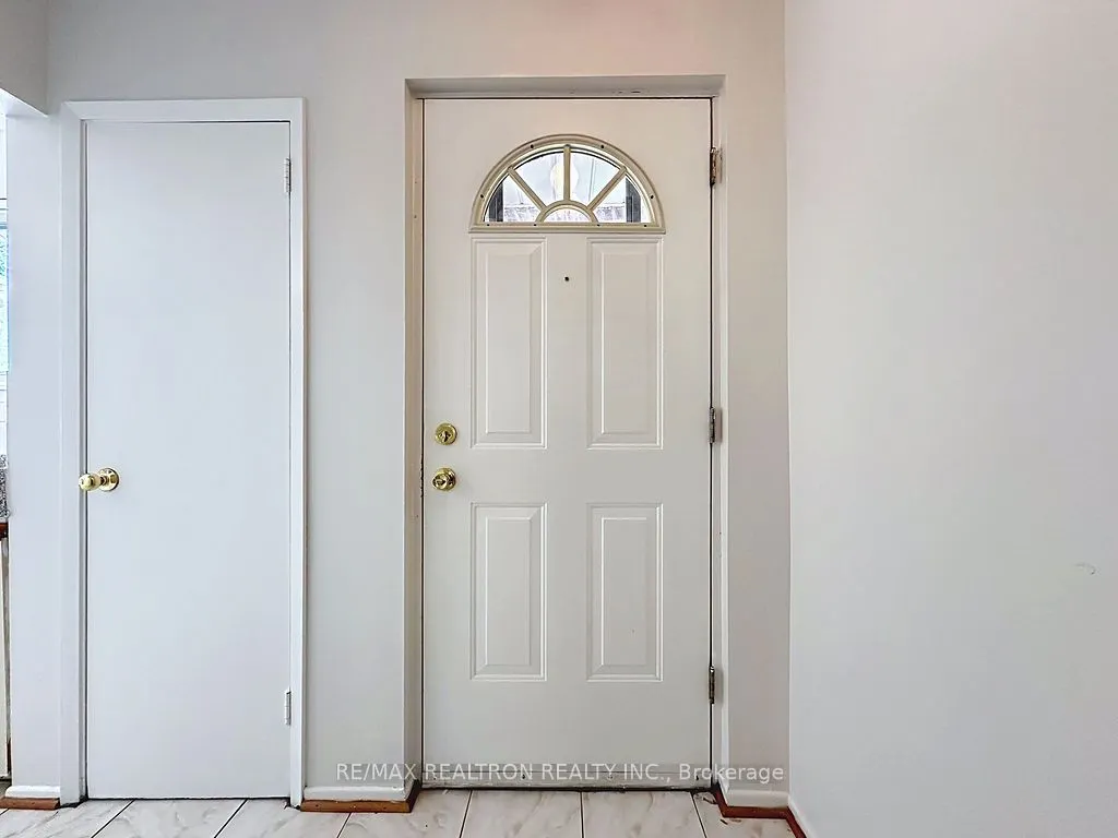 368 Driftwood Avenue, #9