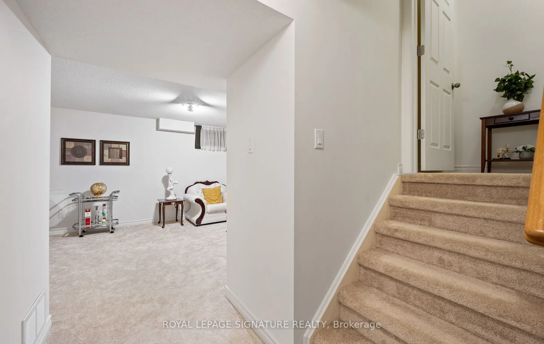 364 Hobbs Crescent