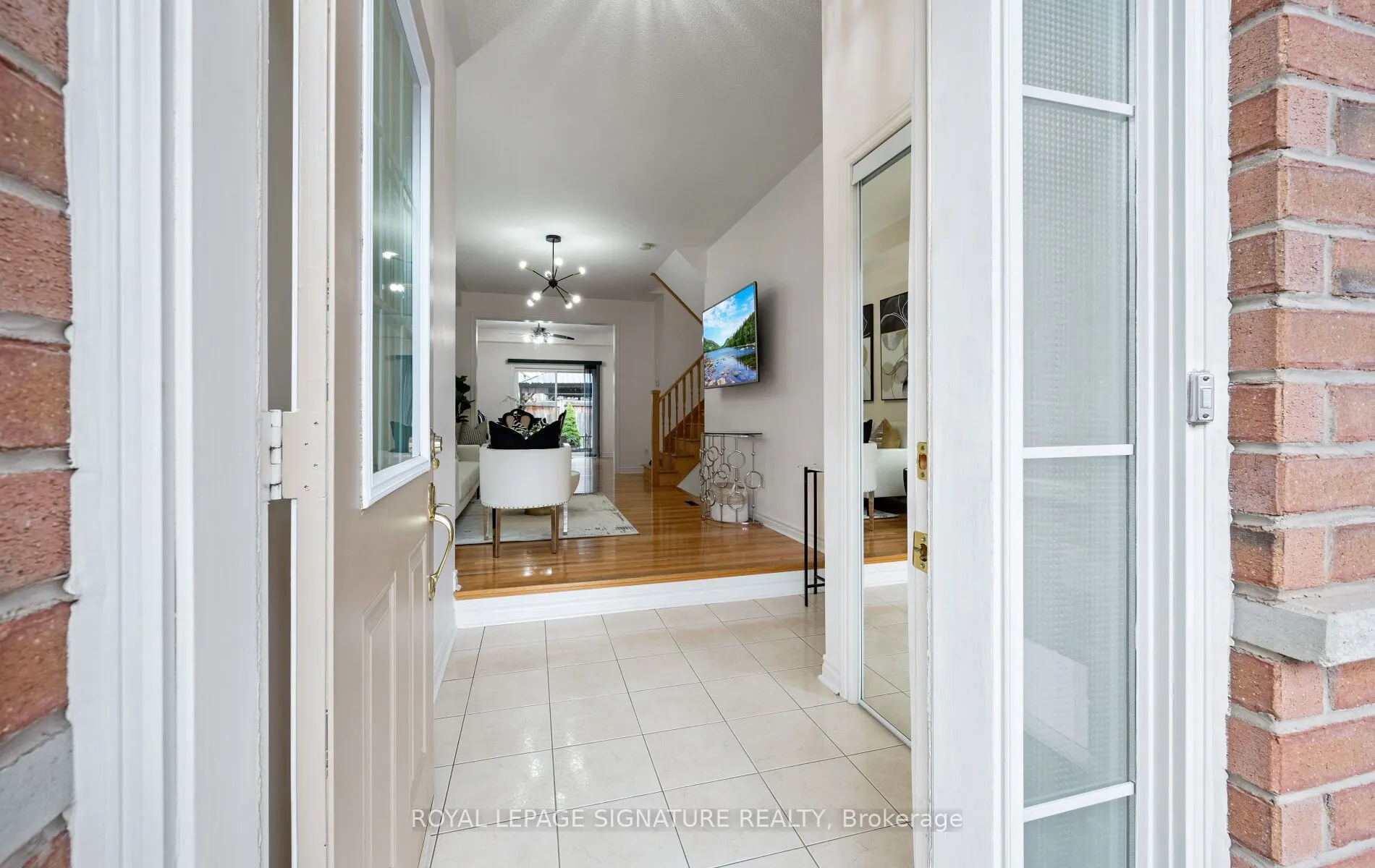 364 Hobbs Crescent