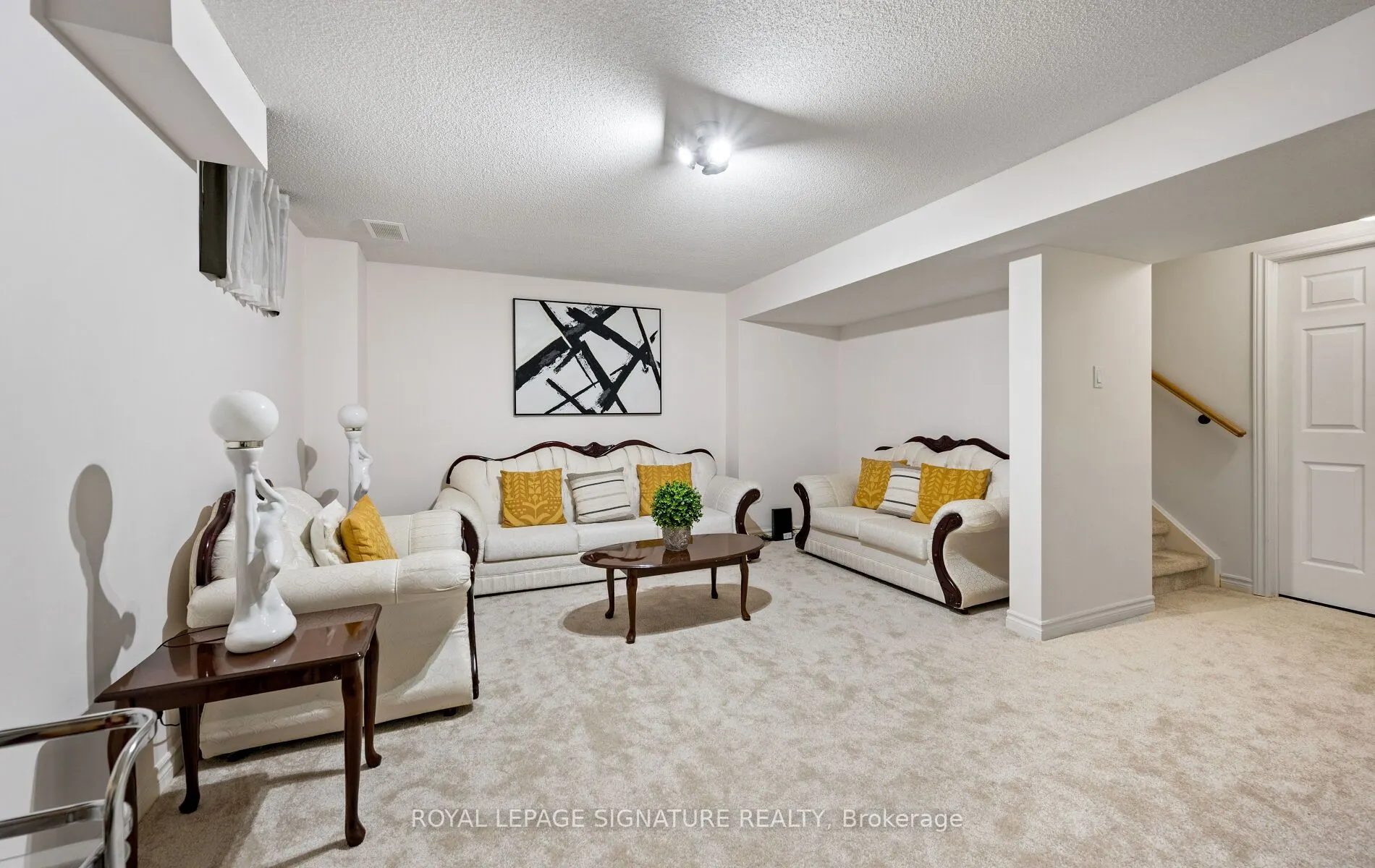 364 Hobbs Crescent