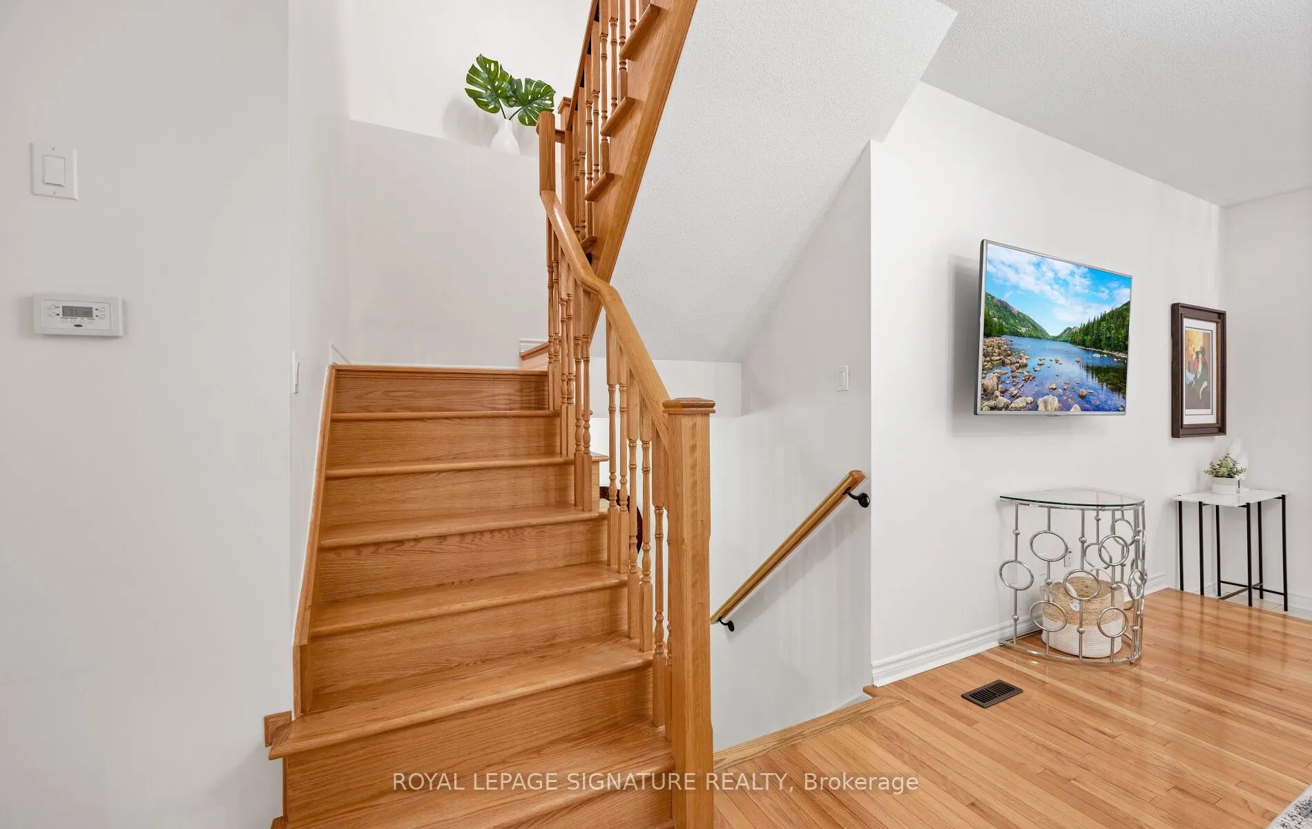 364 Hobbs Crescent