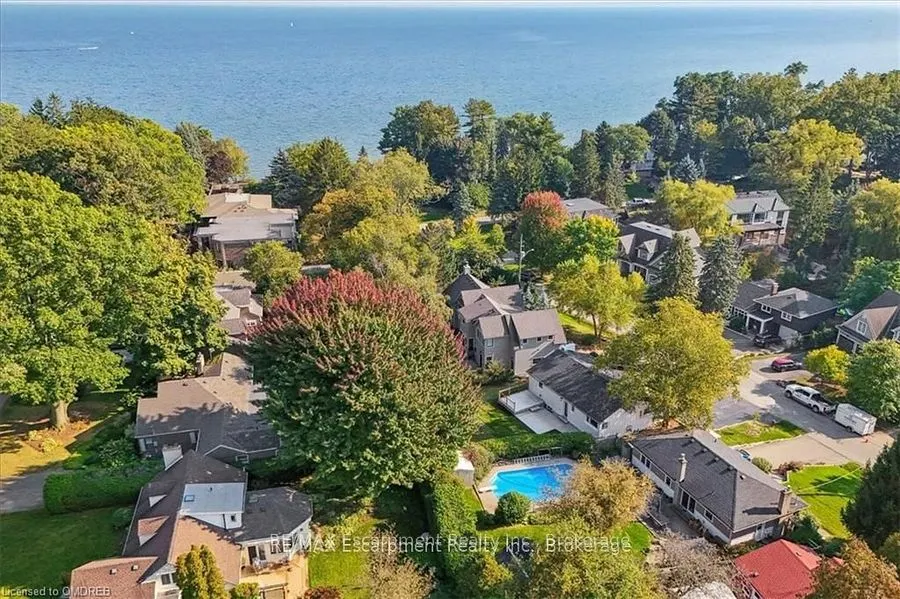 214 Lakewood Drive