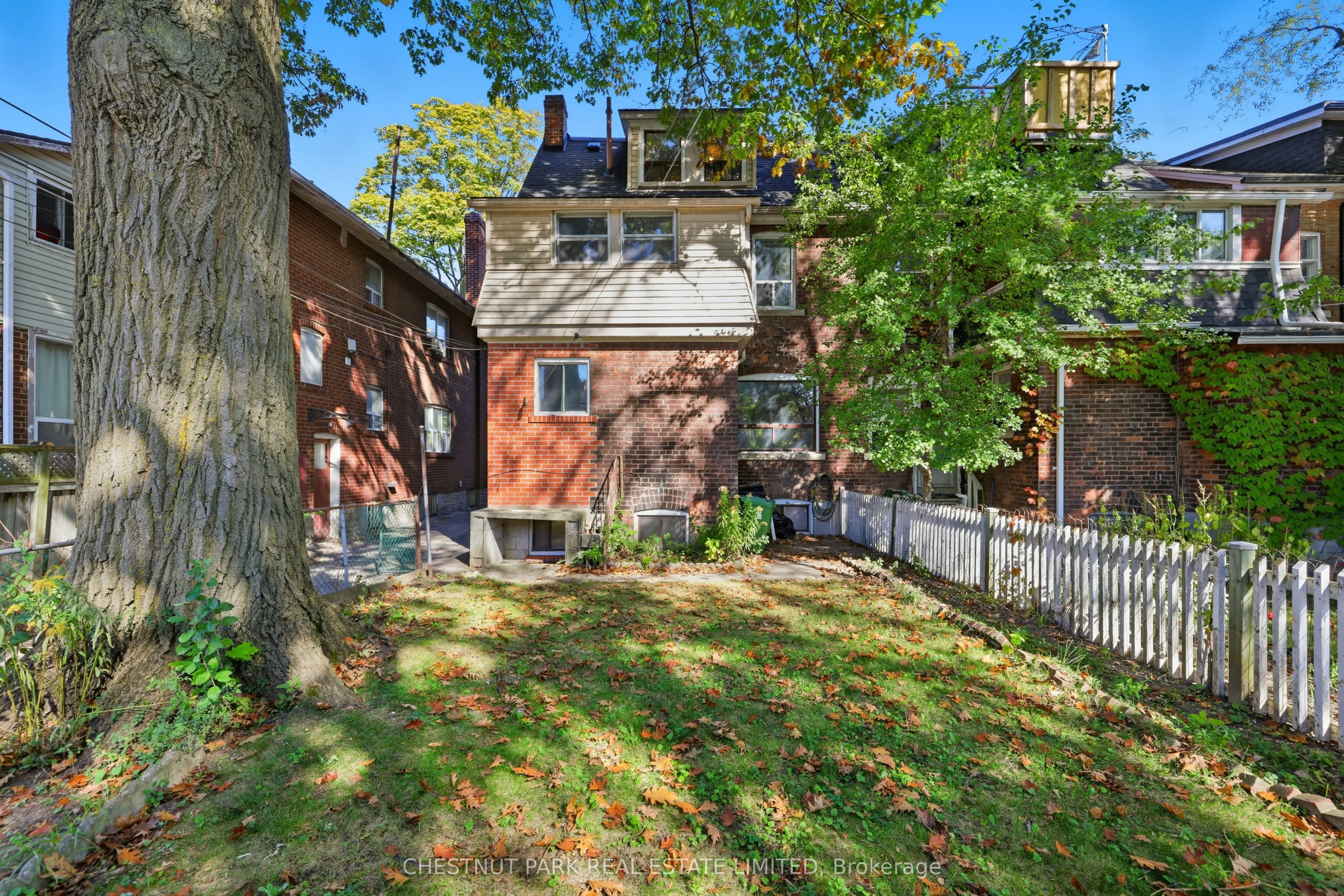6 Highview Crescent