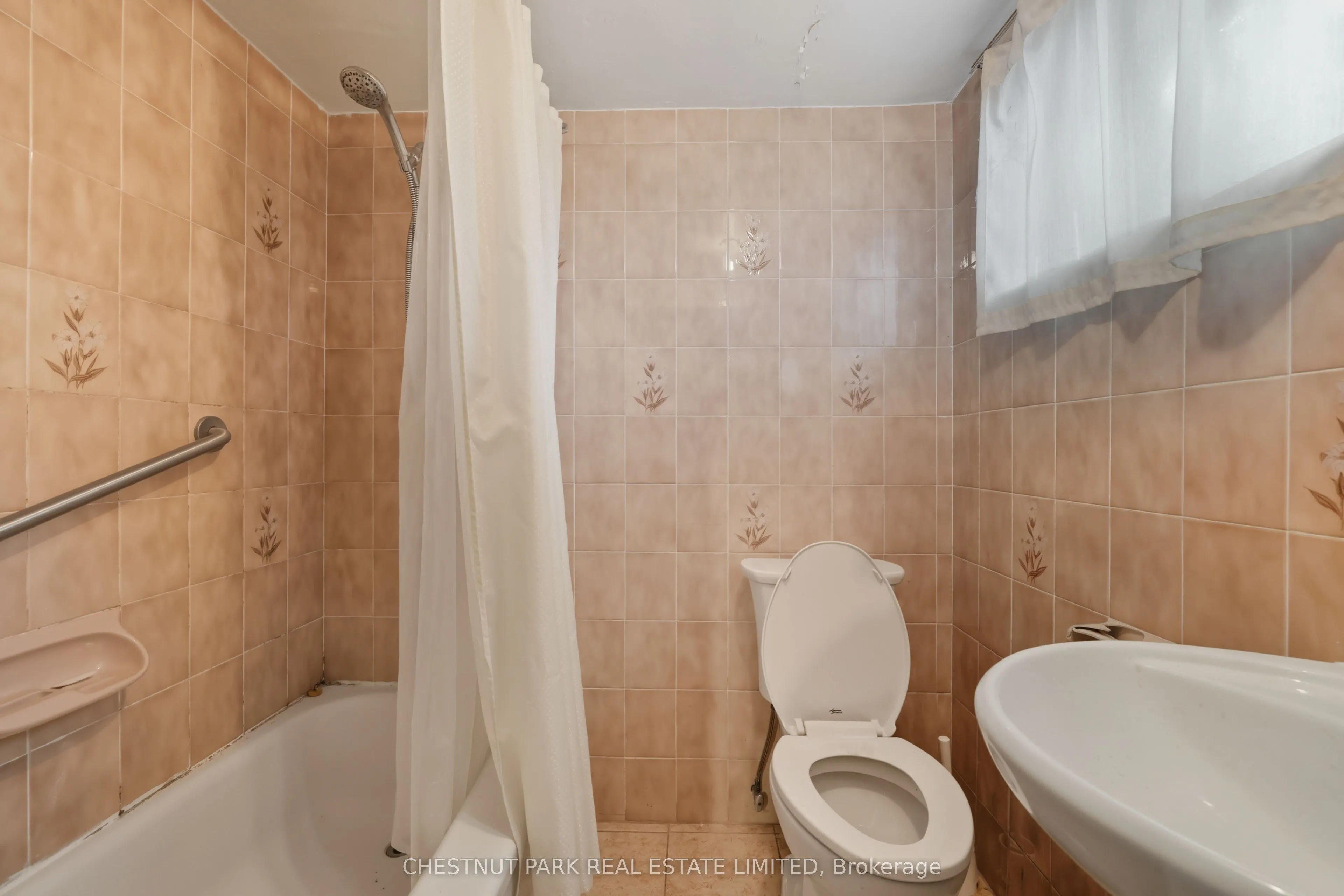 6 Highview Crescent