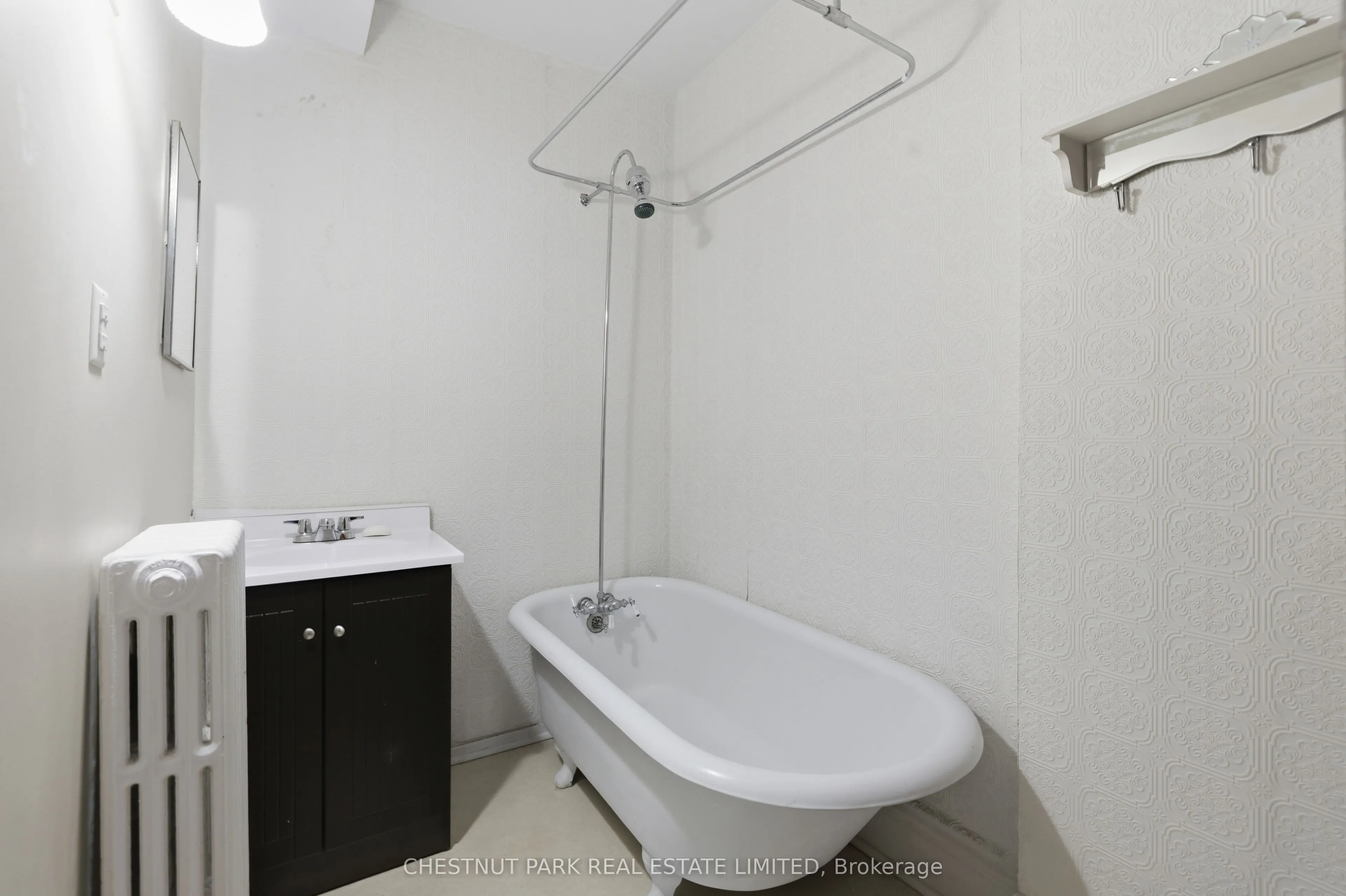 6 Highview Crescent