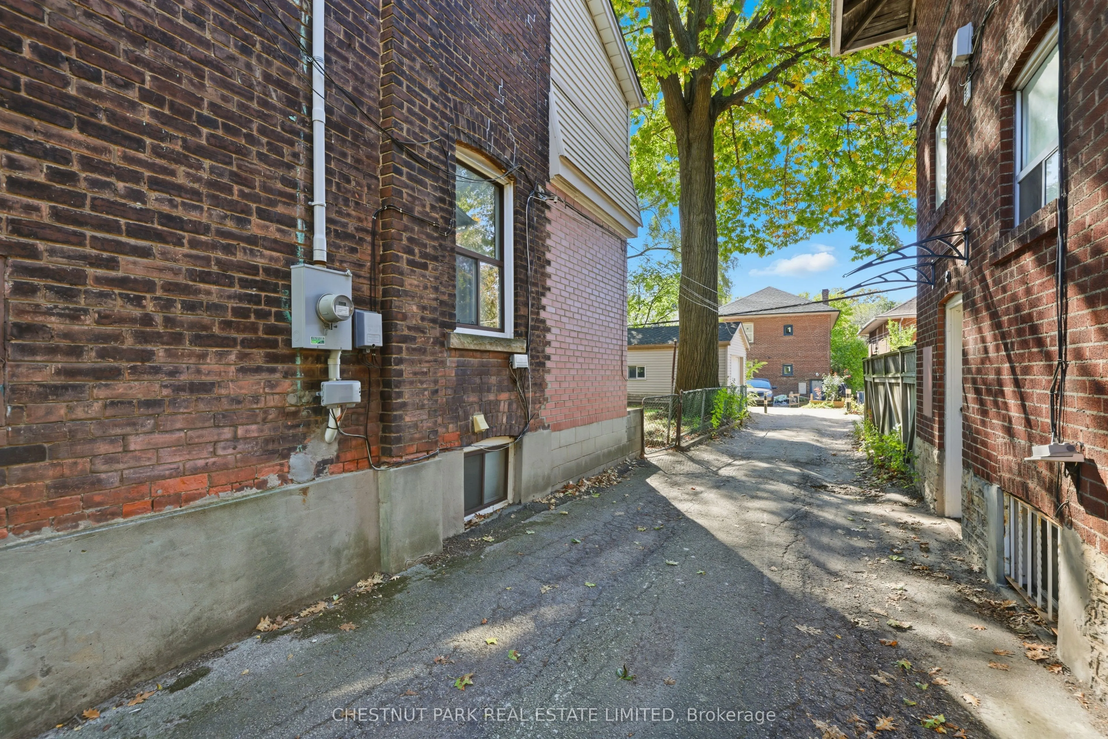 6 Highview Crescent