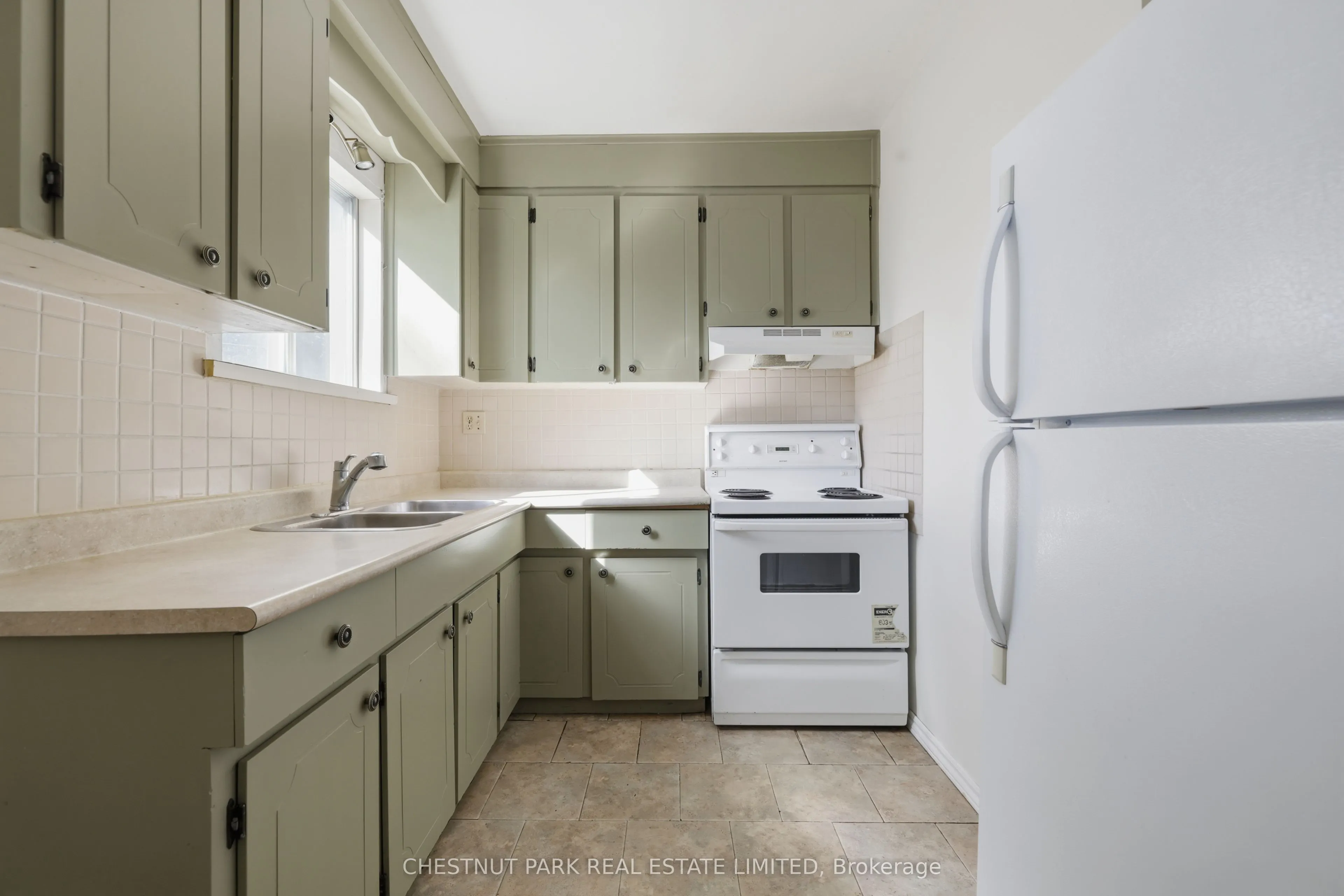 6 Highview Crescent