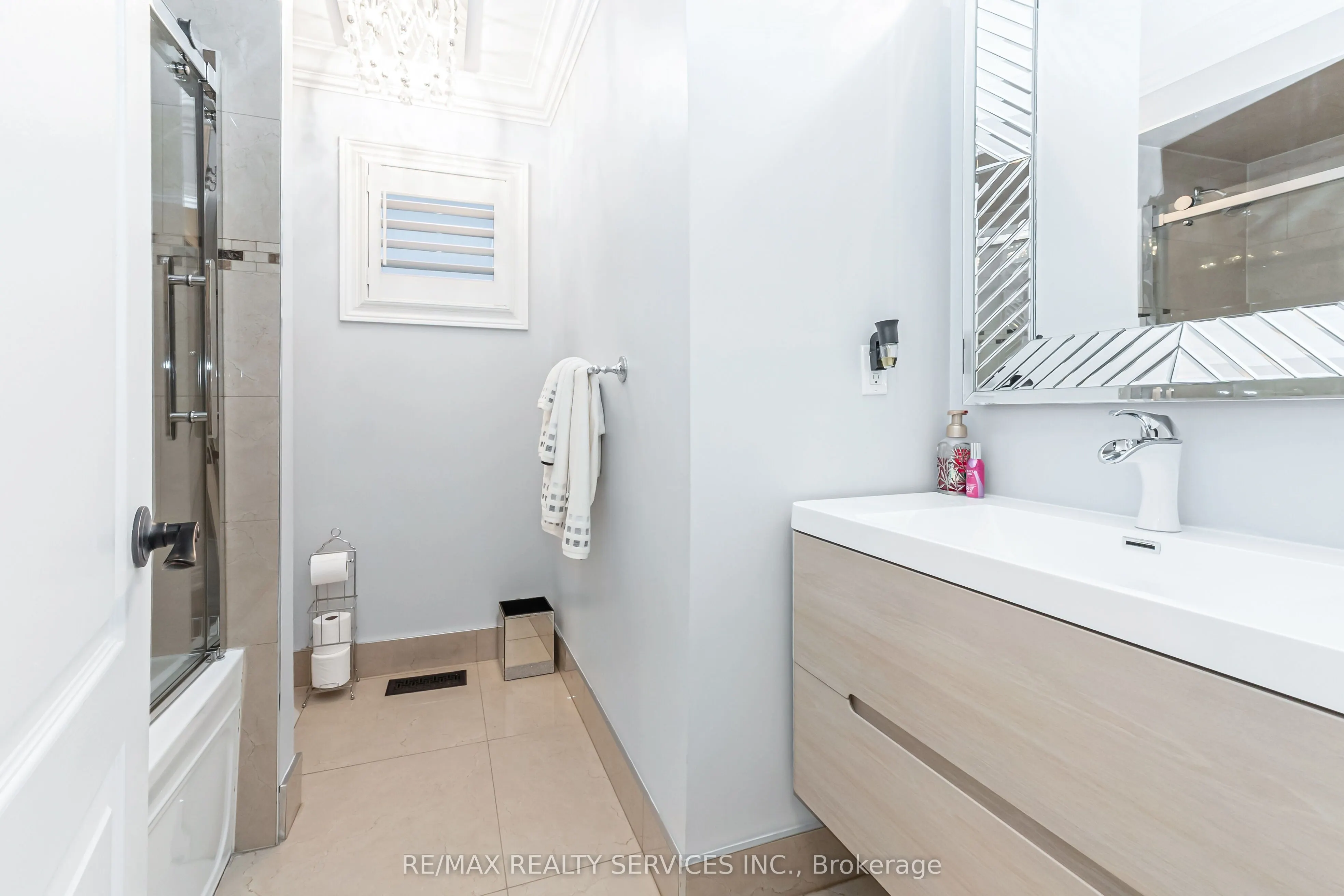 14 Redfinch Way