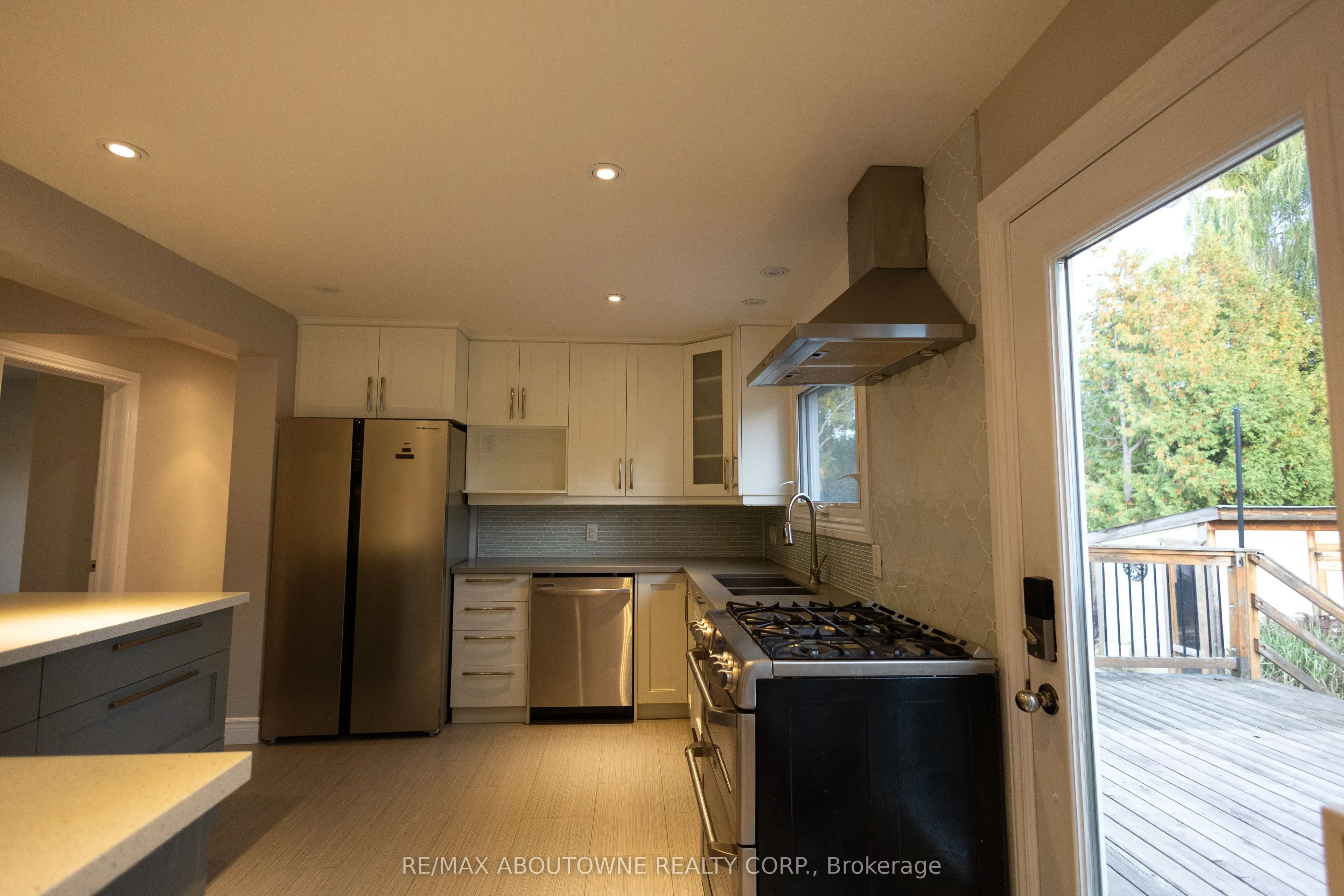 2424 Yolanda Drive