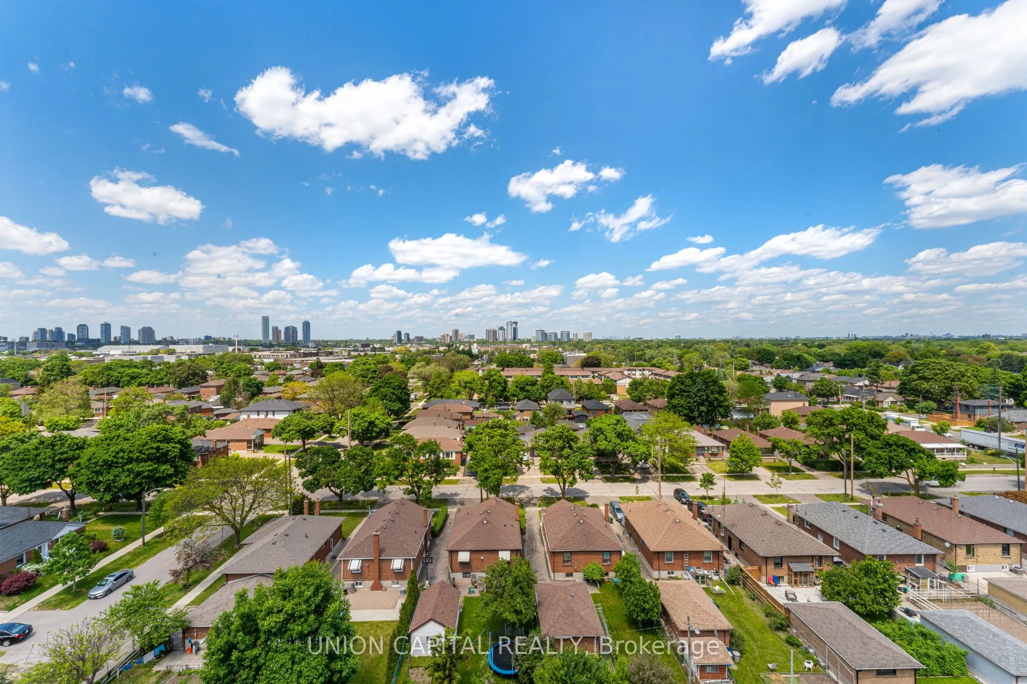 1040 The Queensway, #PH903