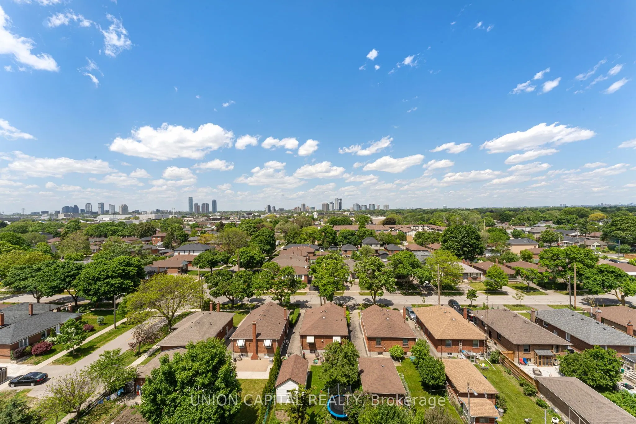 1040 The Queensway, #PH903