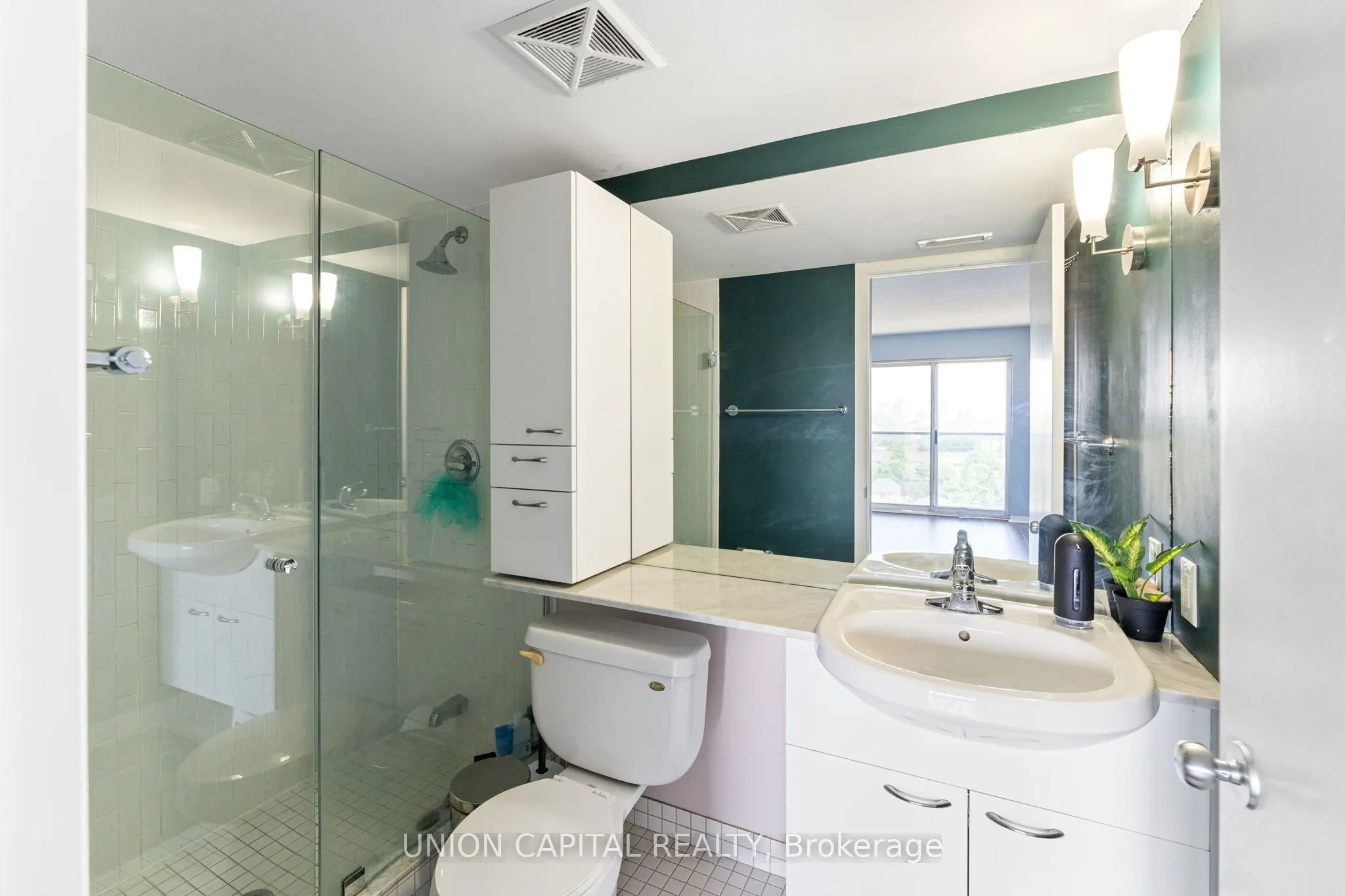 1040 The Queensway, #PH903