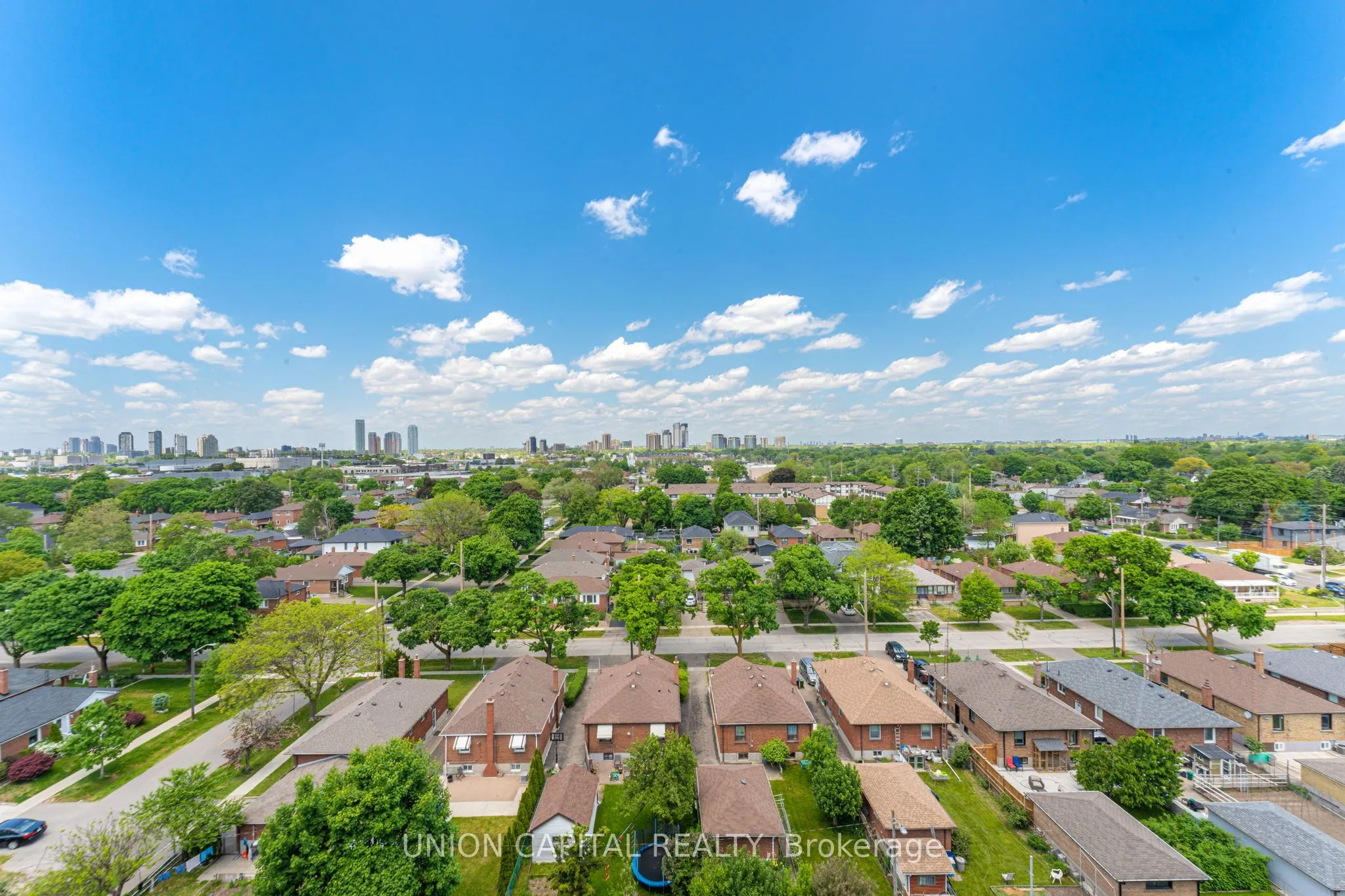1040 The Queensway, #PH903