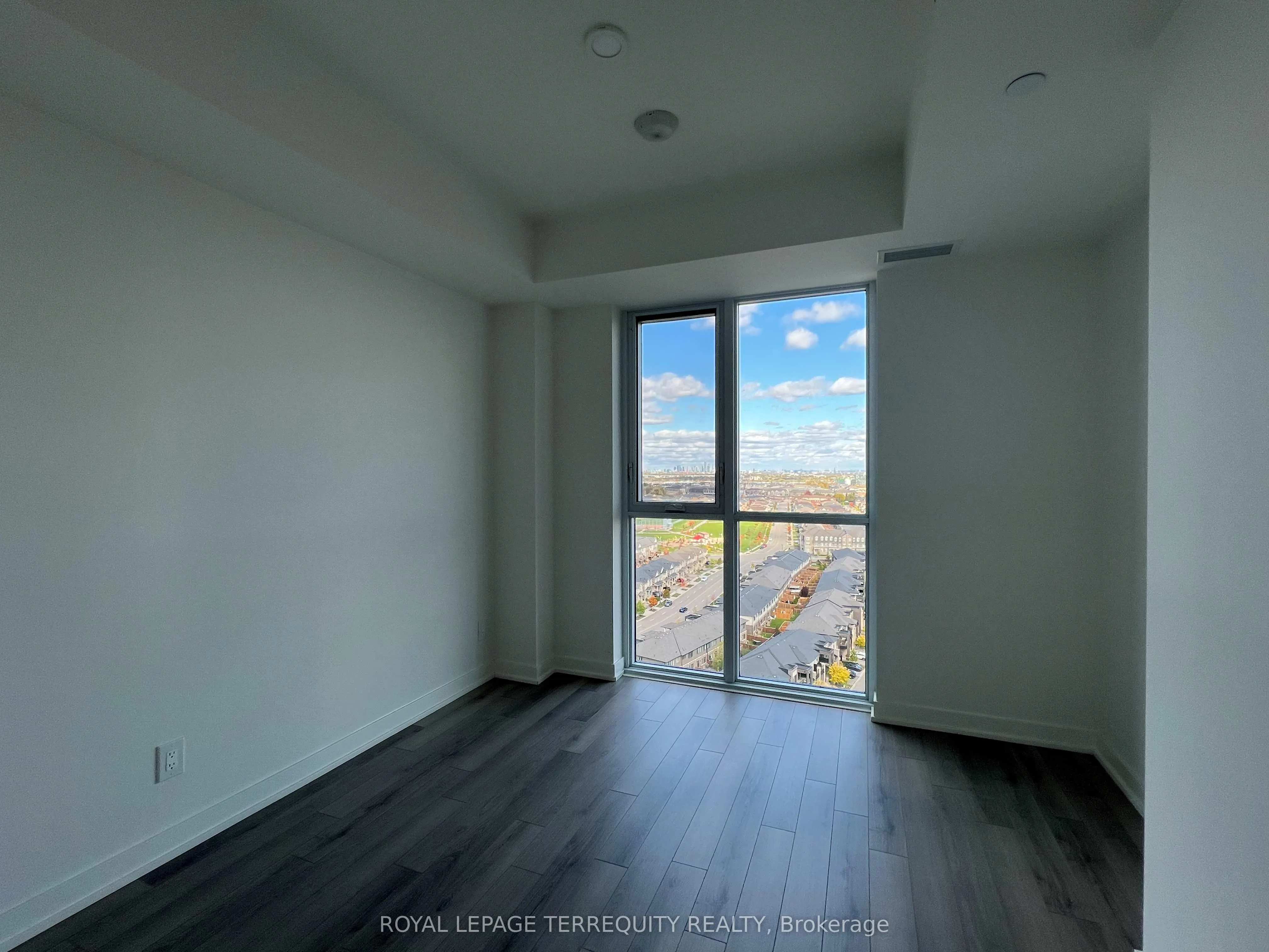 3079 Trafalgar Road, #1809