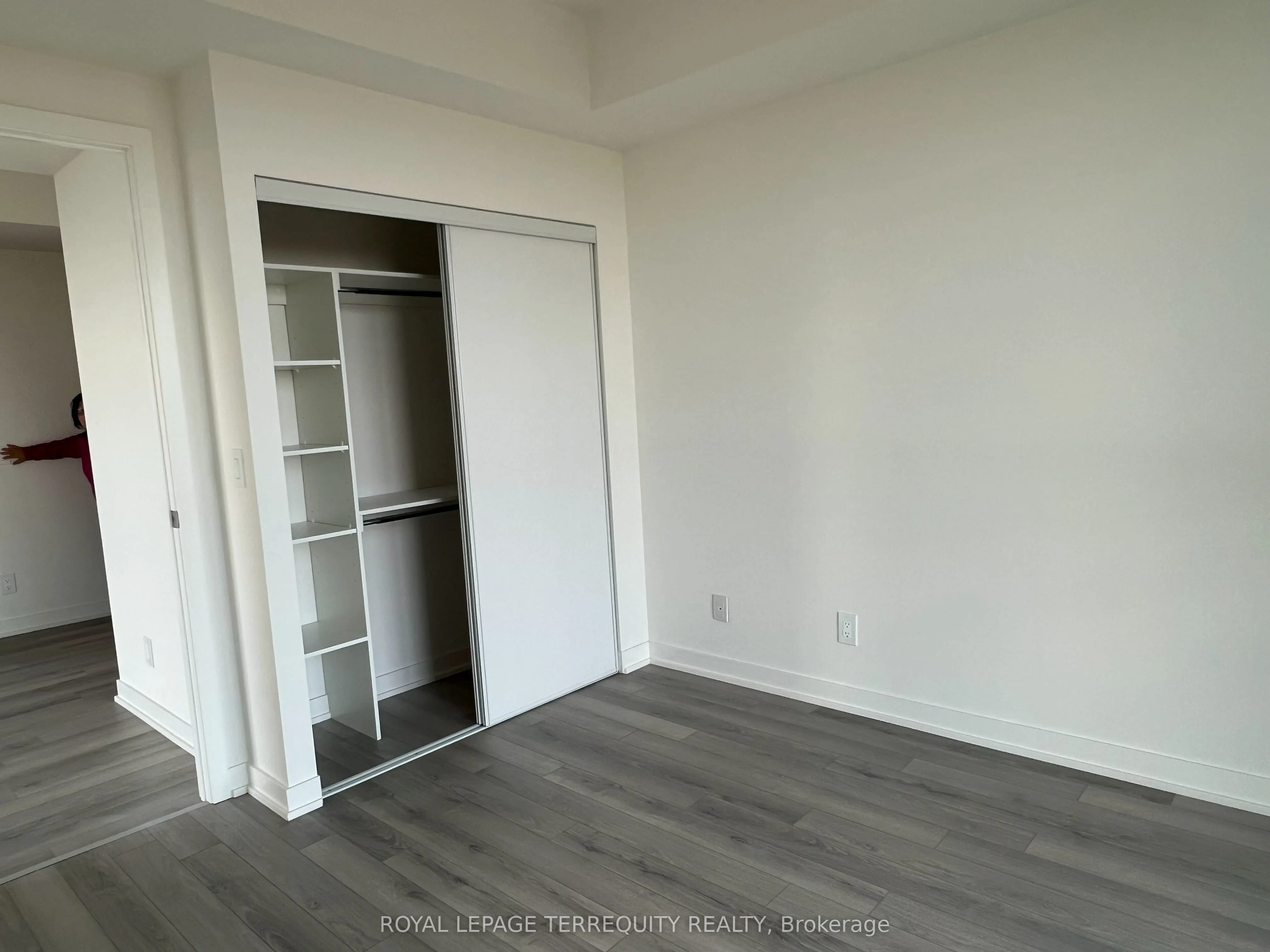 3079 Trafalgar Road, #1809