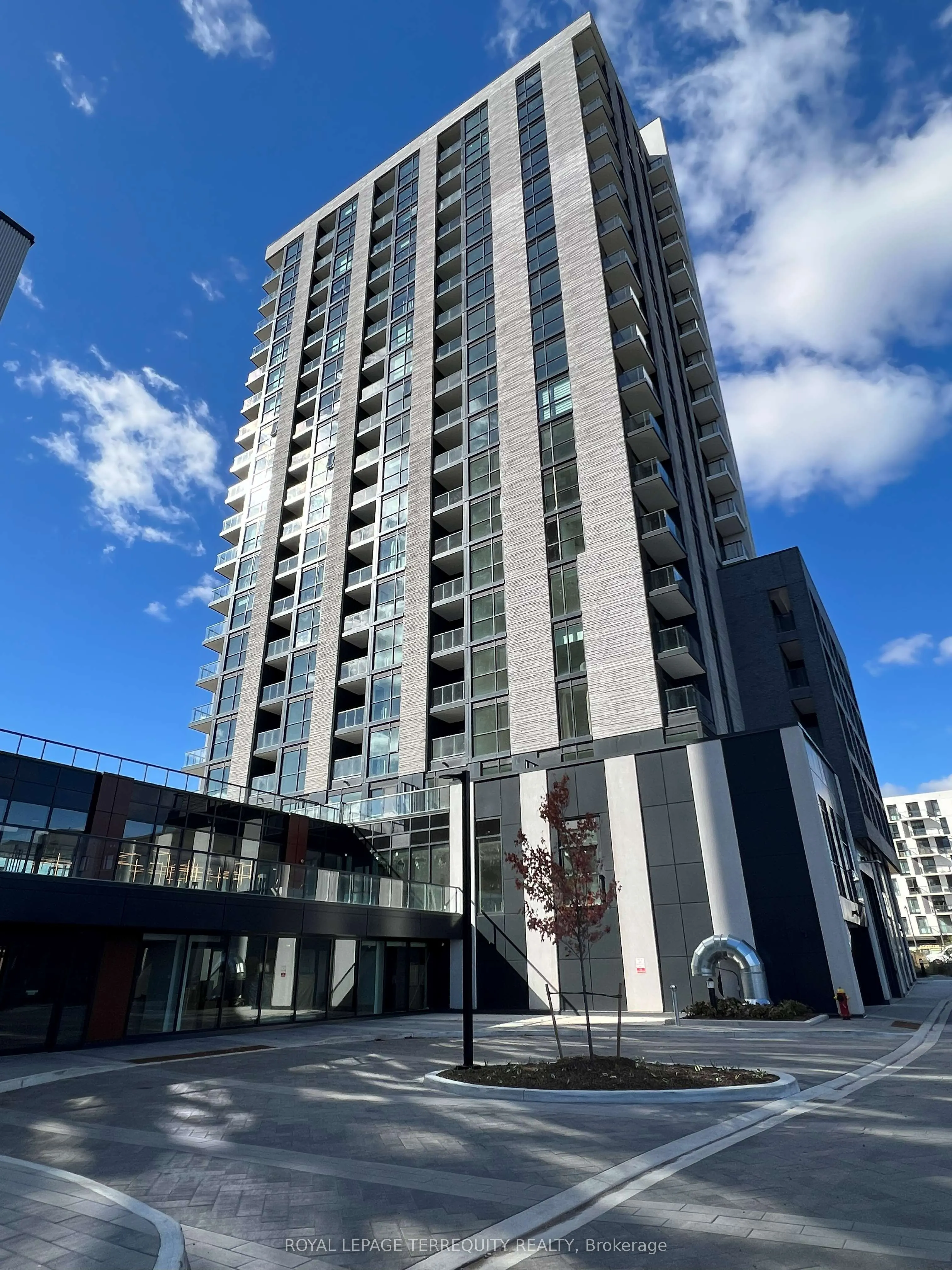 3079 Trafalgar Road, #1809