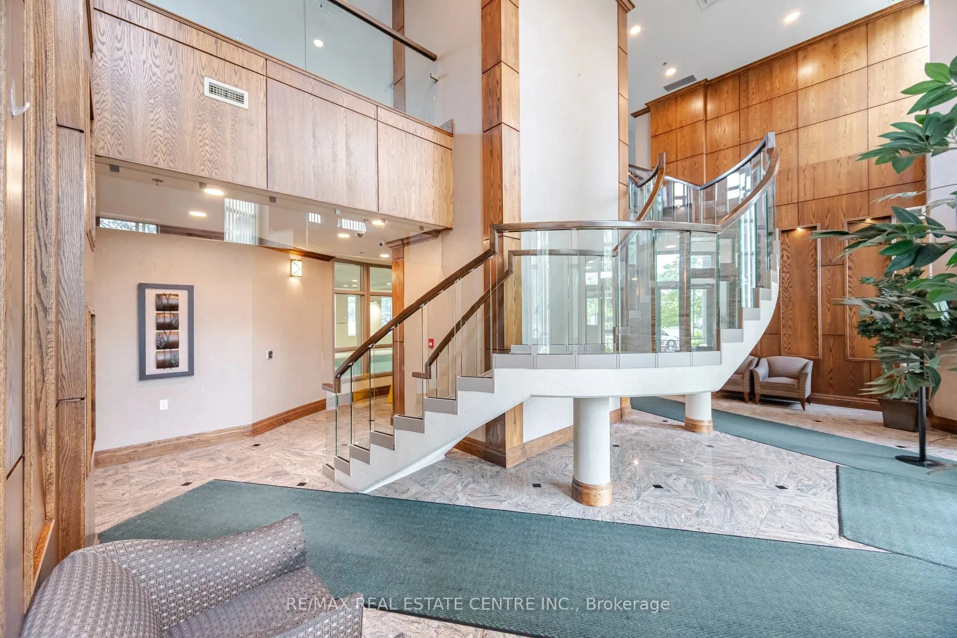 4850 Glen Erin Drive, #109