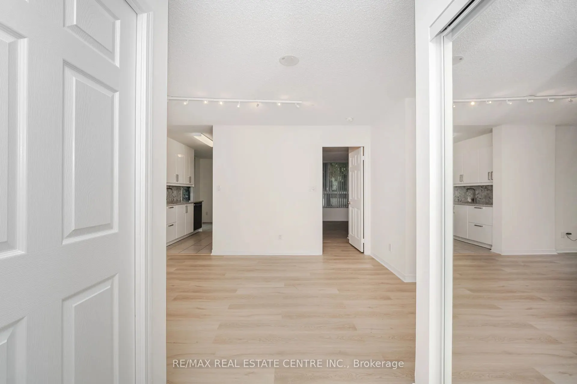 4850 Glen Erin Drive, #109