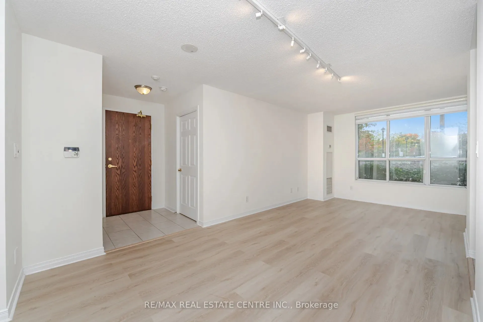 4850 Glen Erin Drive, #109