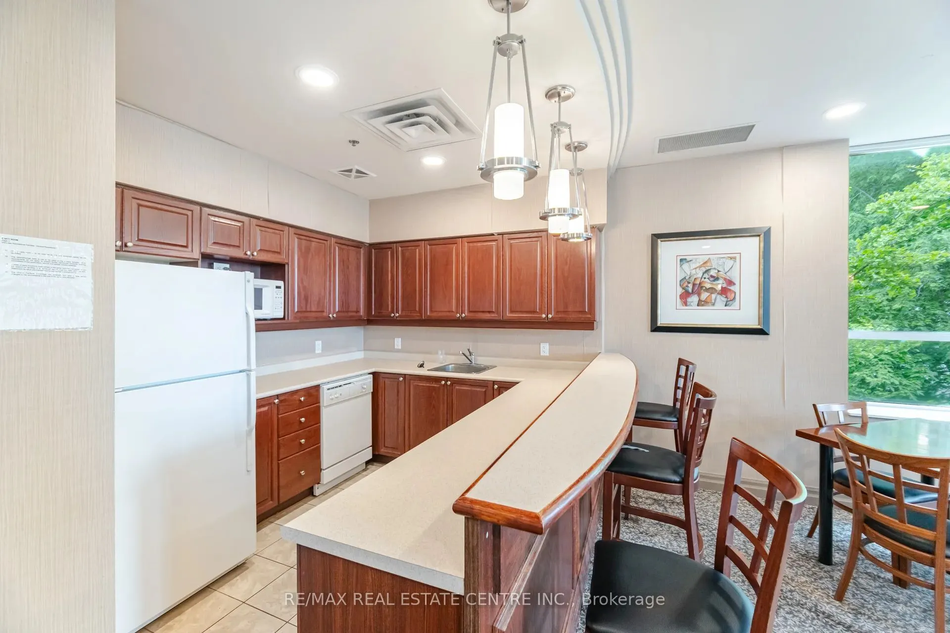 4850 Glen Erin Drive, #109