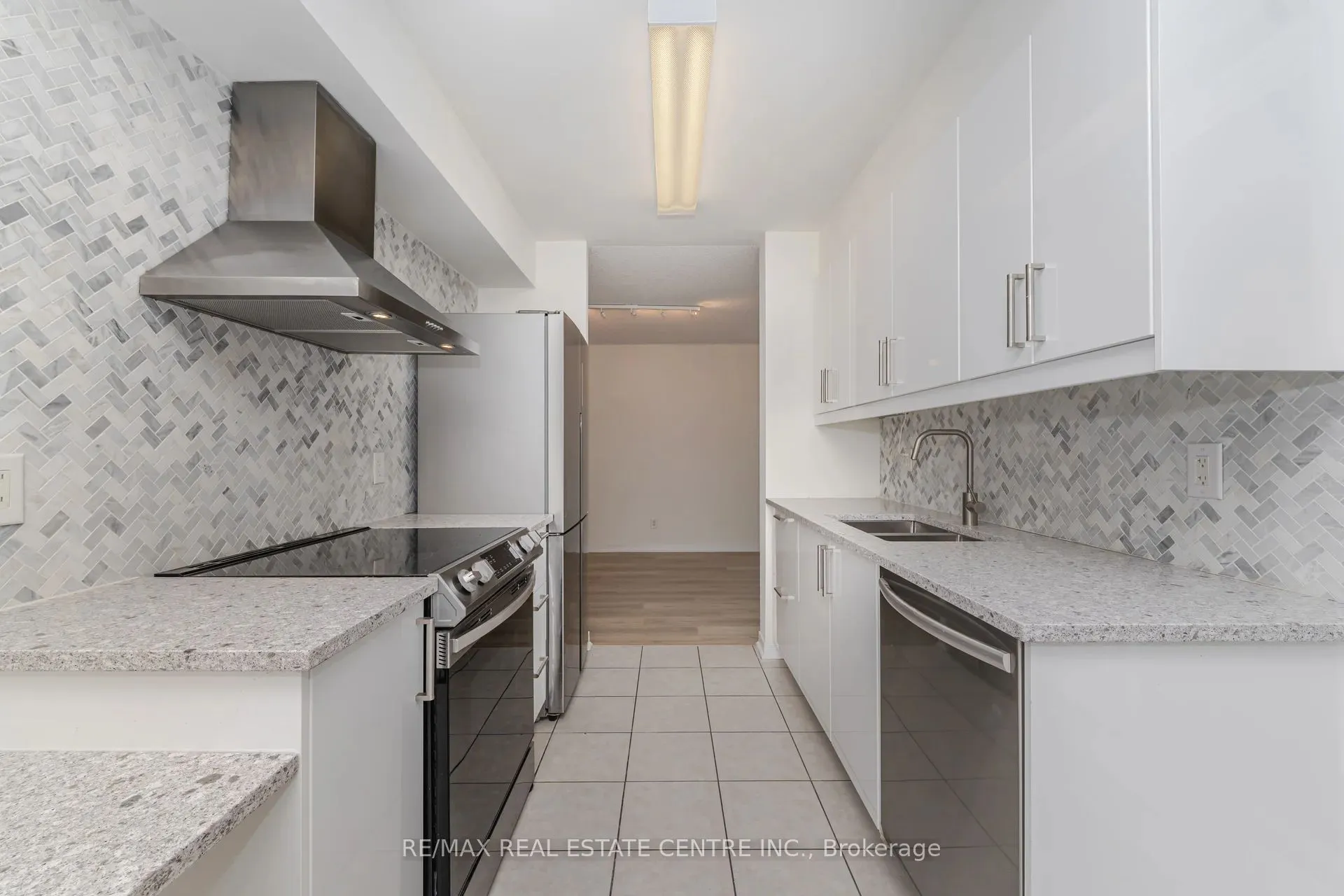 4850 Glen Erin Drive, #109