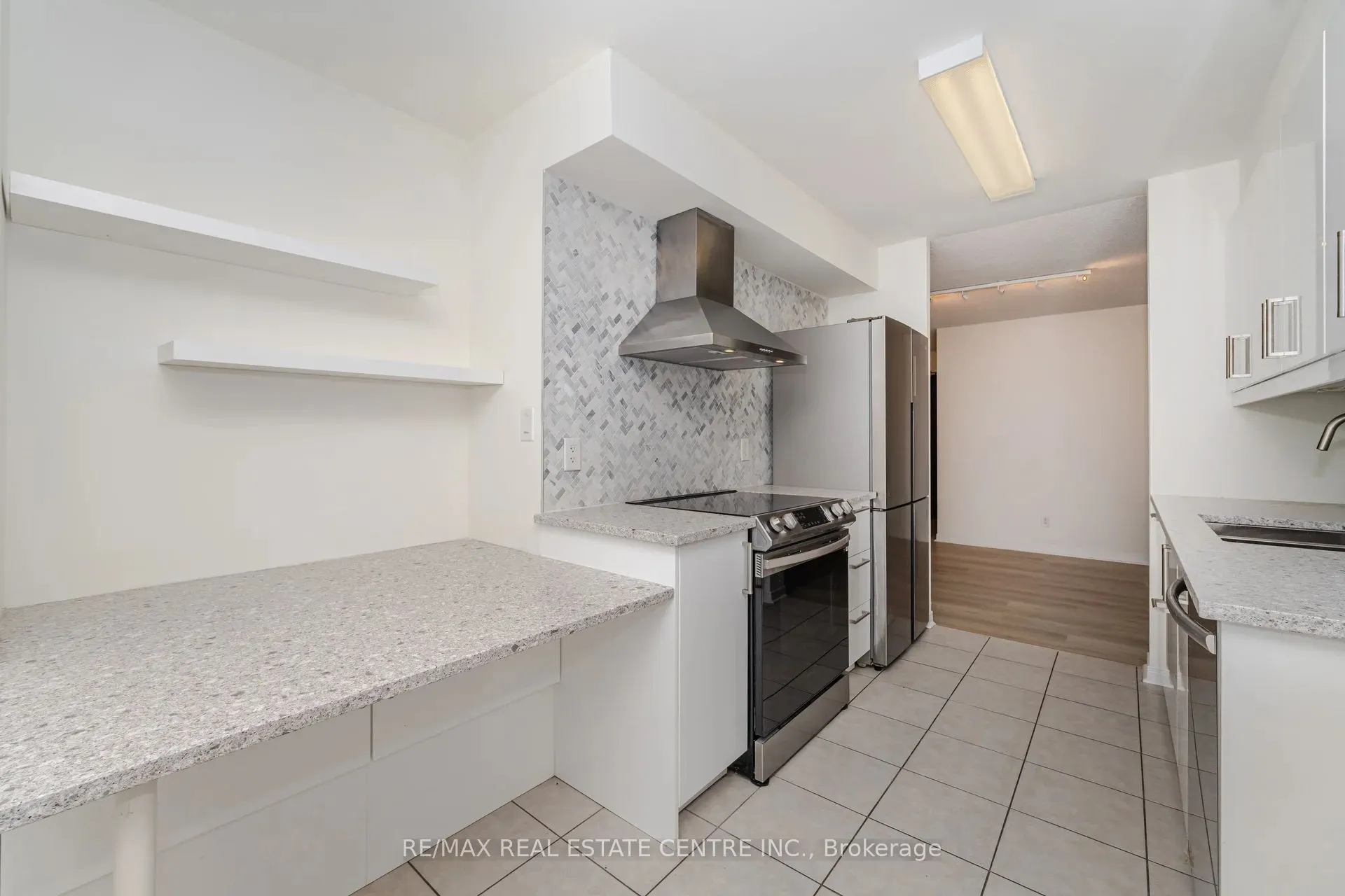 4850 Glen Erin Drive, #109