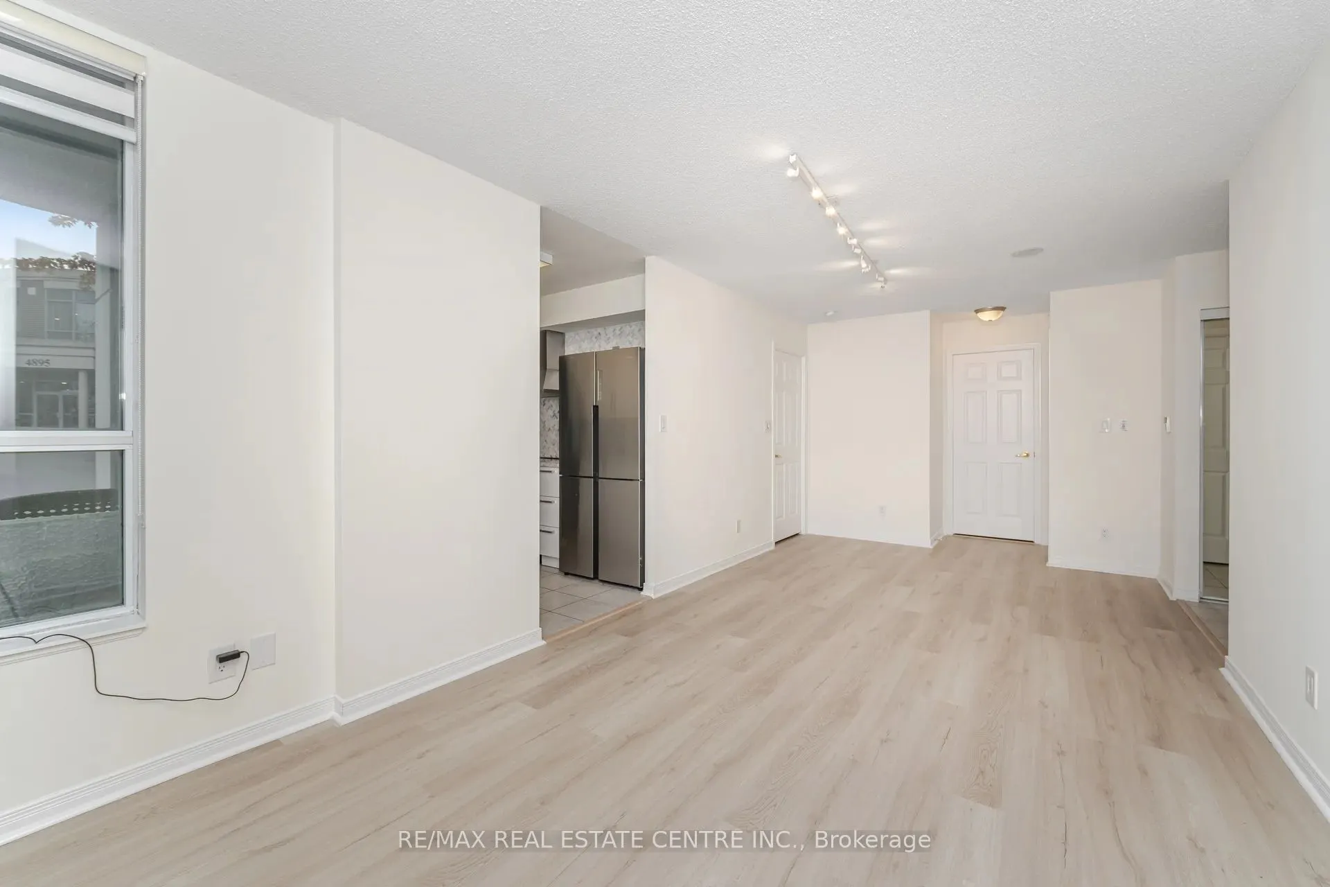 4850 Glen Erin Drive, #109