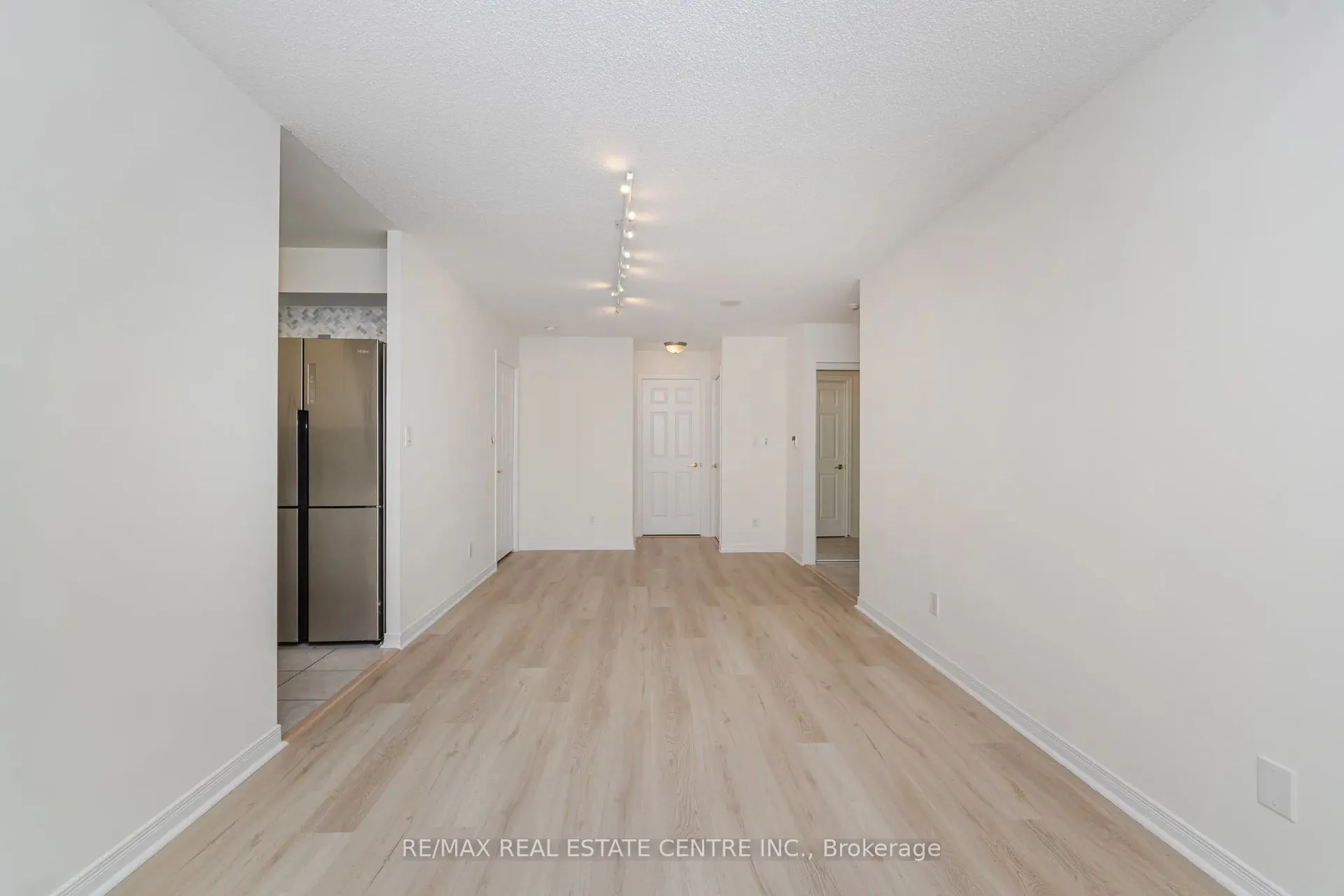4850 Glen Erin Drive, #109