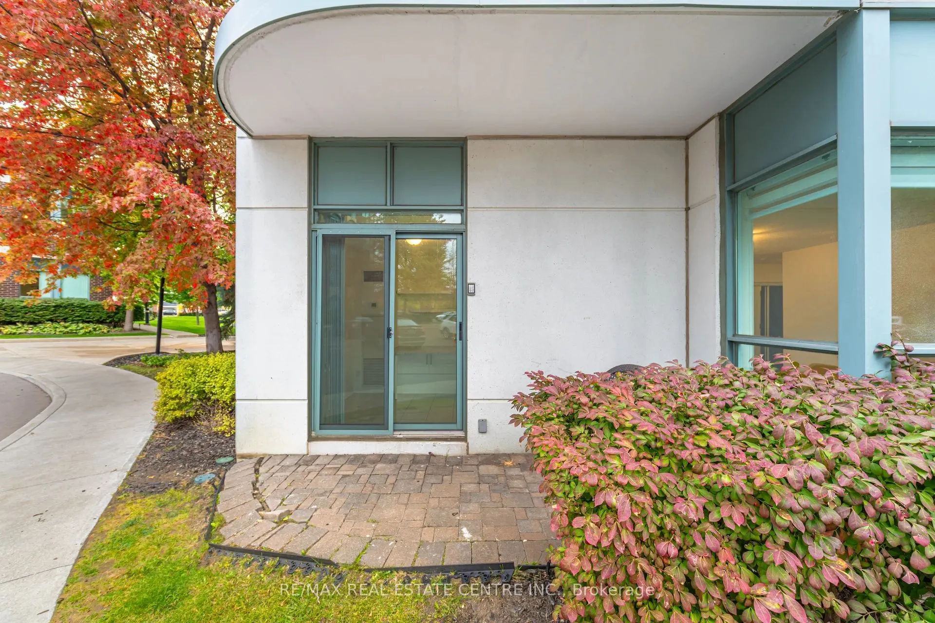 4850 Glen Erin Drive, #109