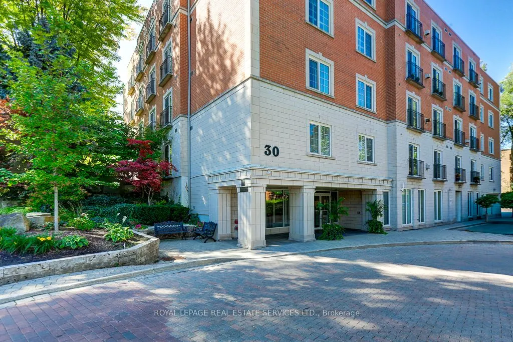 30 Anglesey Boulevard, #101