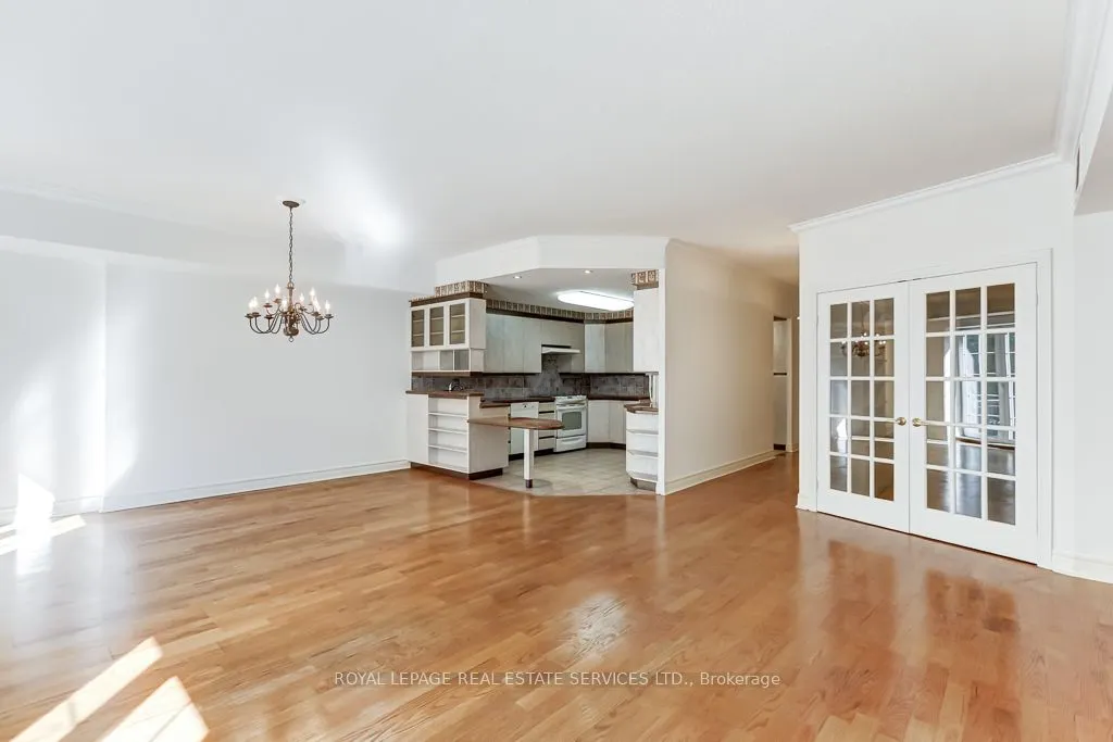 30 Anglesey Boulevard, #101