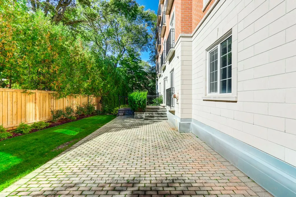 30 Anglesey Boulevard, #101