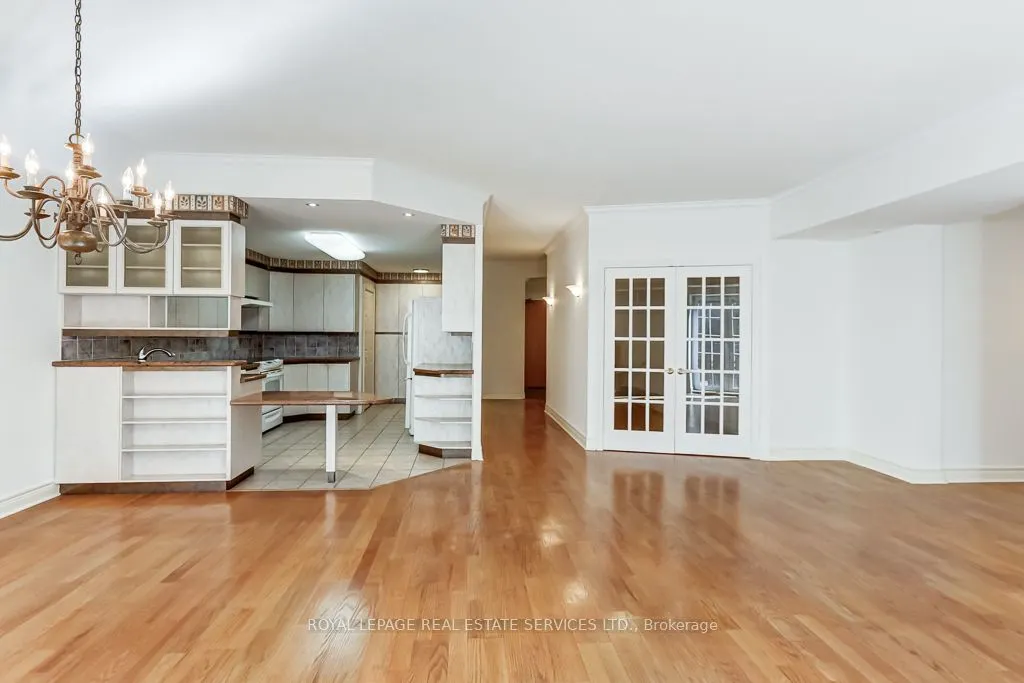 30 Anglesey Boulevard, #101