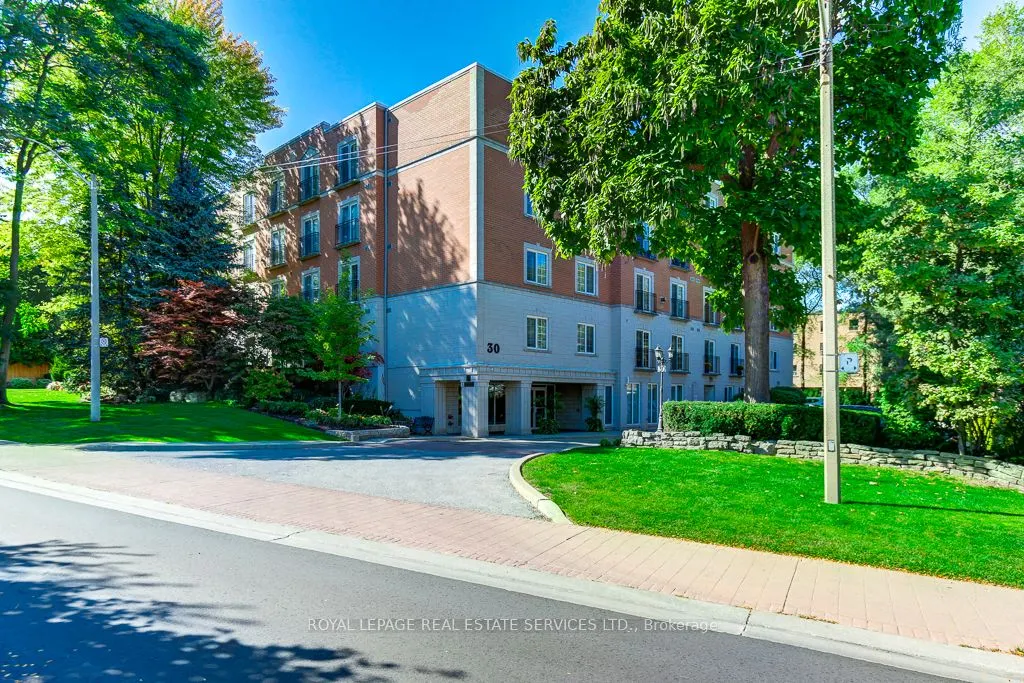 30 Anglesey Boulevard, #101