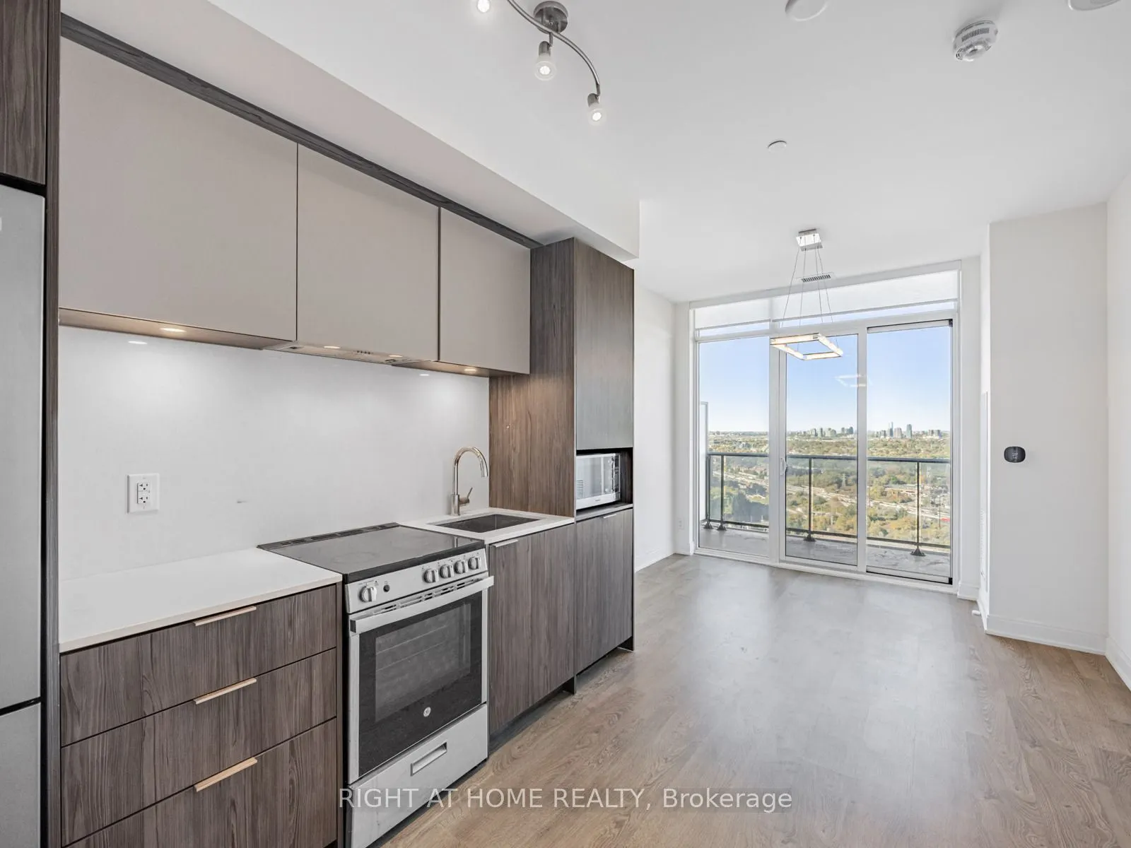 70 ANNIE CRAIG Drive, #3009