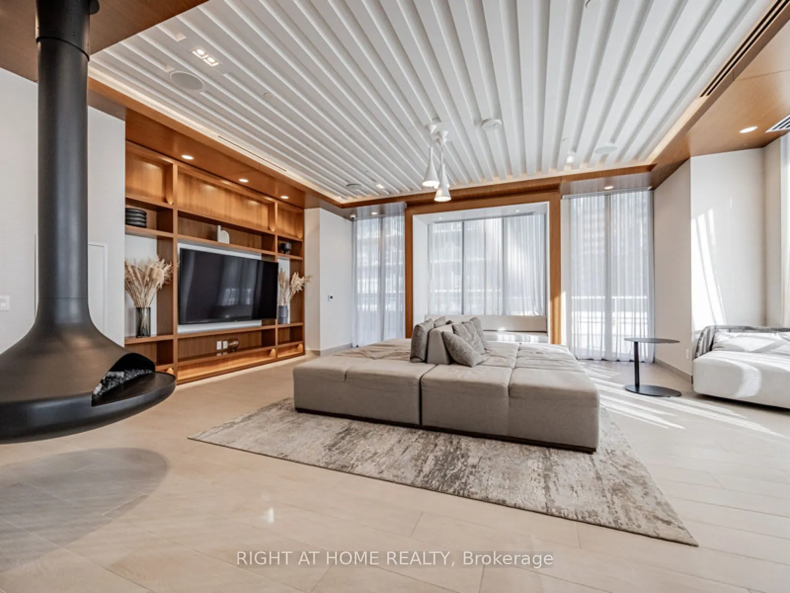 70 ANNIE CRAIG Drive, #3009