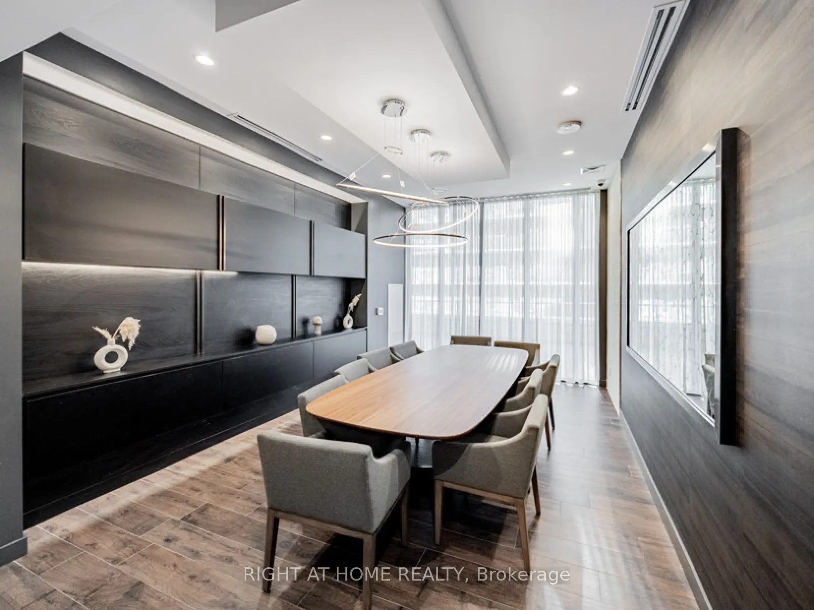 70 ANNIE CRAIG Drive, #3009