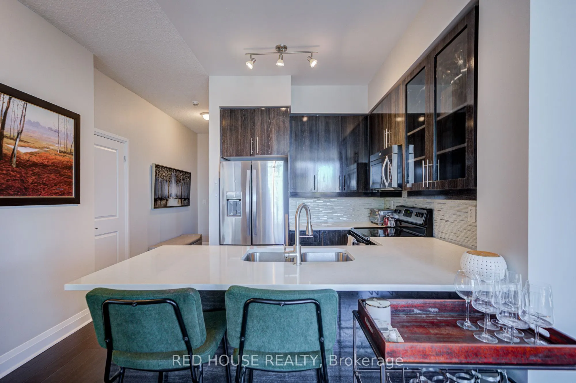 1185 The Queensway Avenue, #604