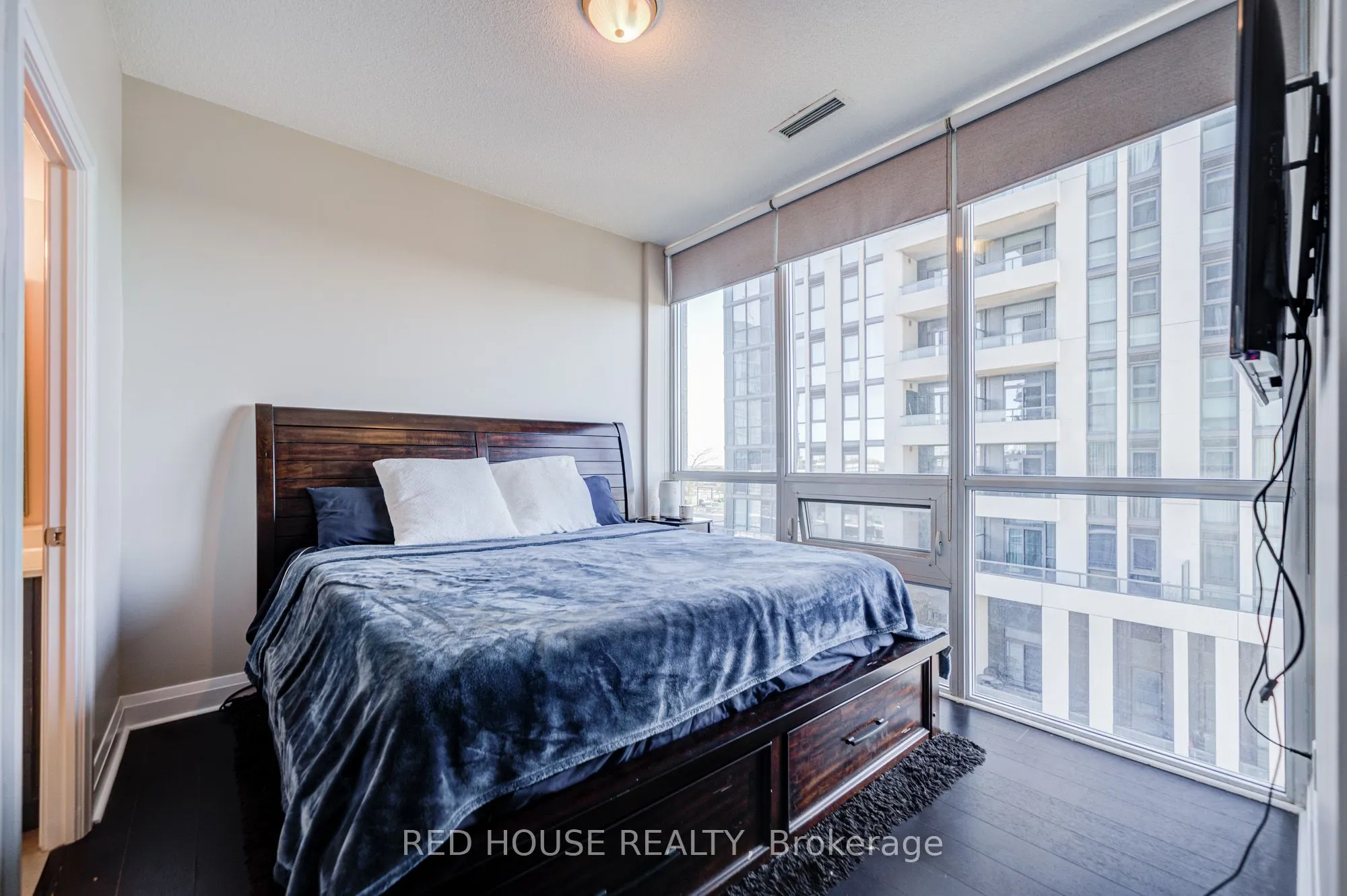 1185 The Queensway Avenue, #604