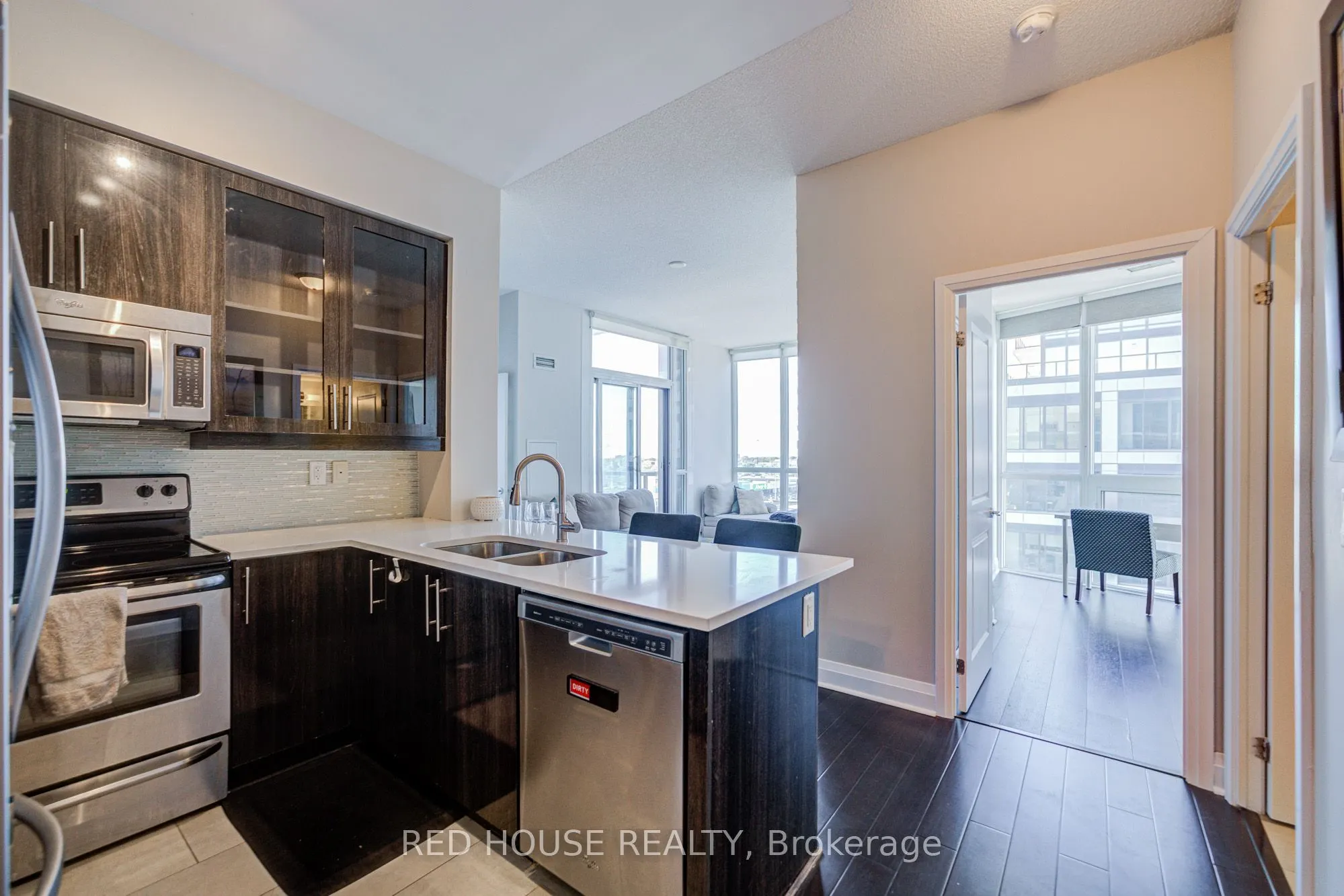 1185 The Queensway Avenue, #604