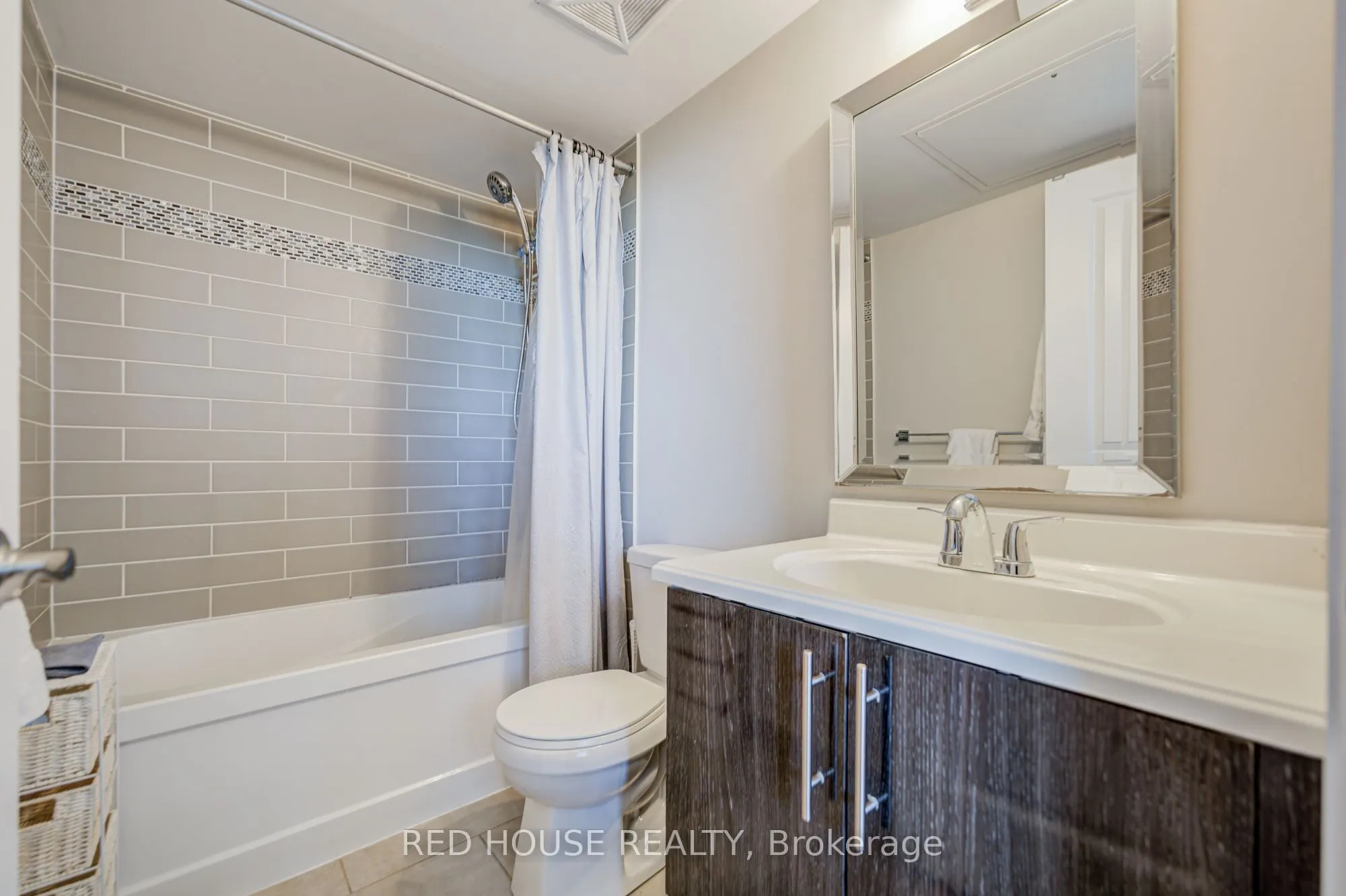 1185 The Queensway Avenue, #604