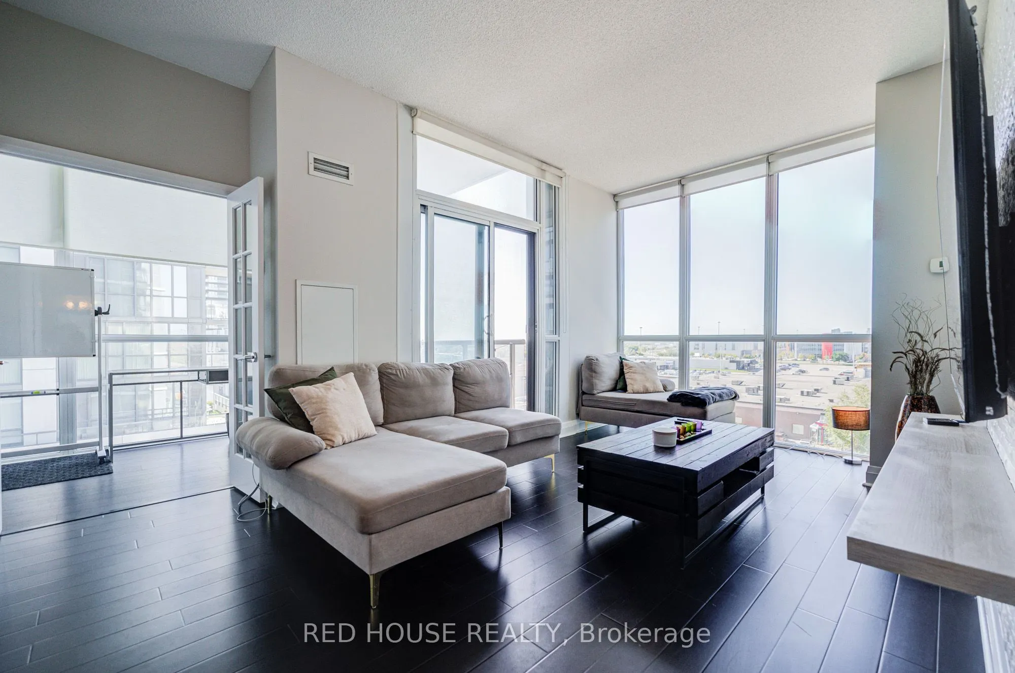 1185 The Queensway Avenue, #604