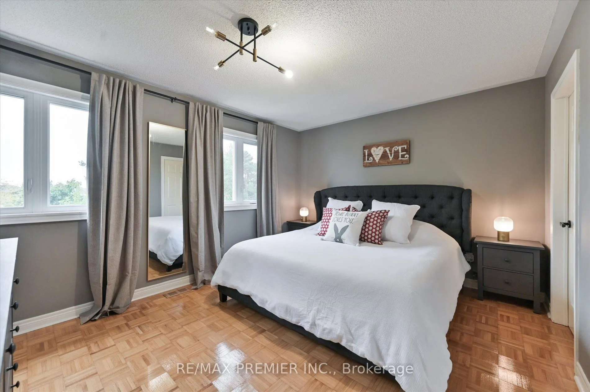 78 Archbury Circle