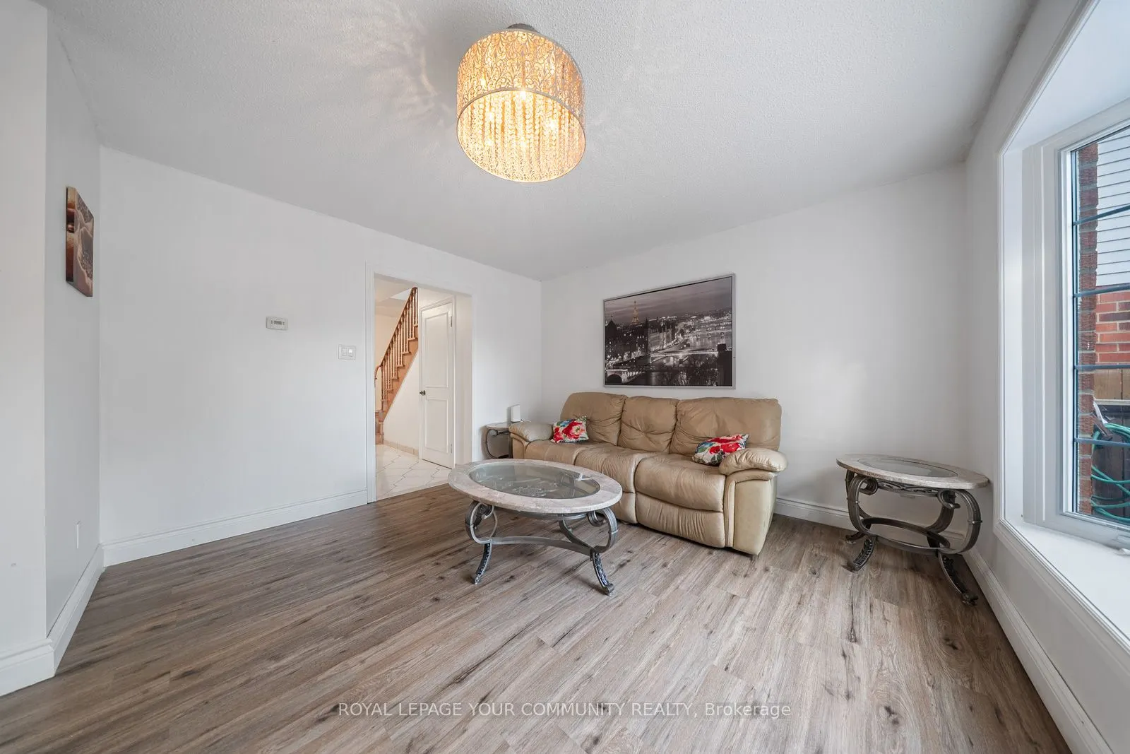 353 Rutherford Road N