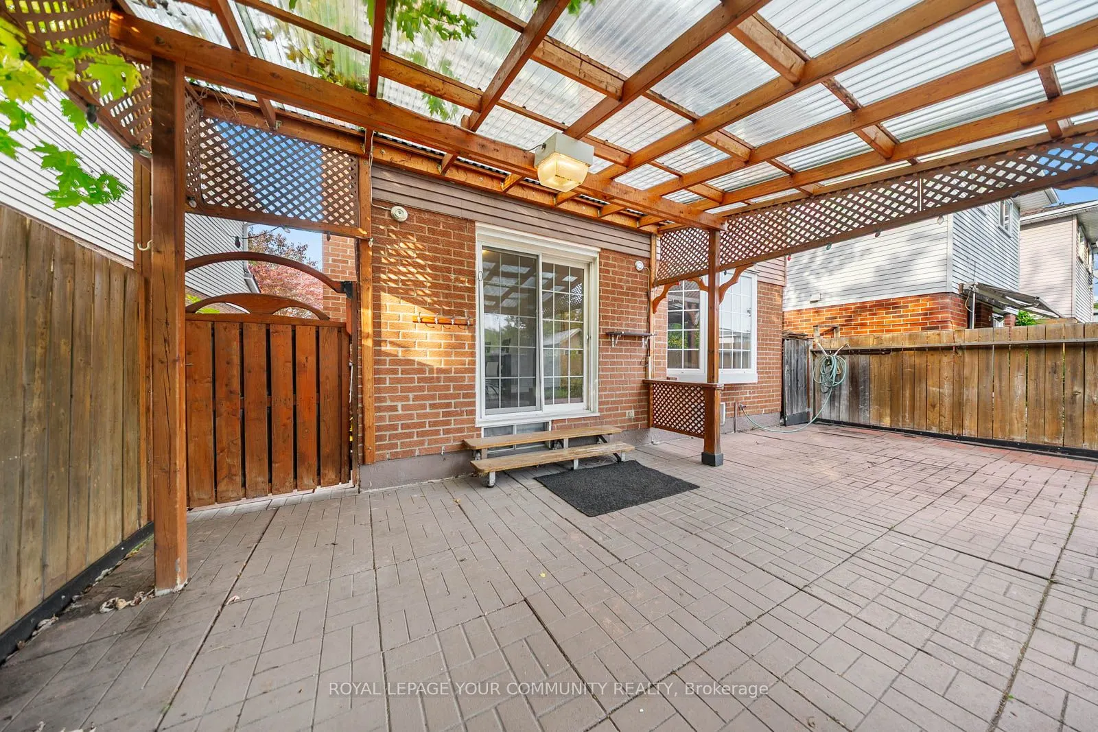 353 Rutherford Road N