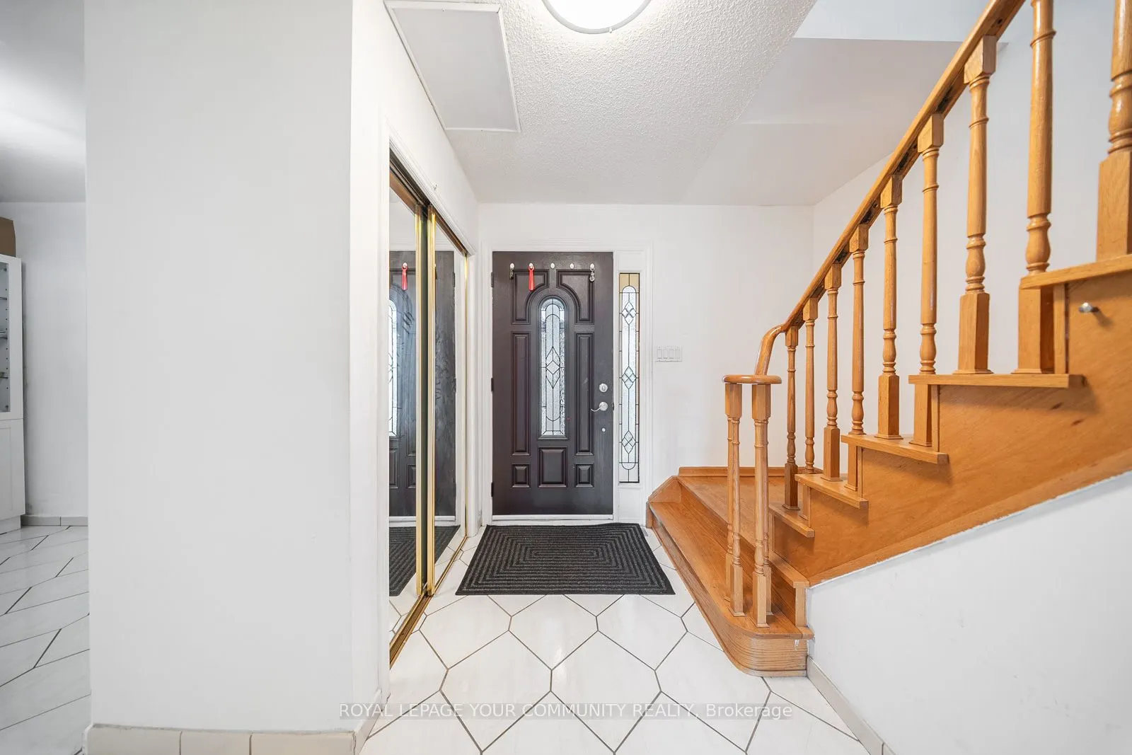 353 Rutherford Road N
