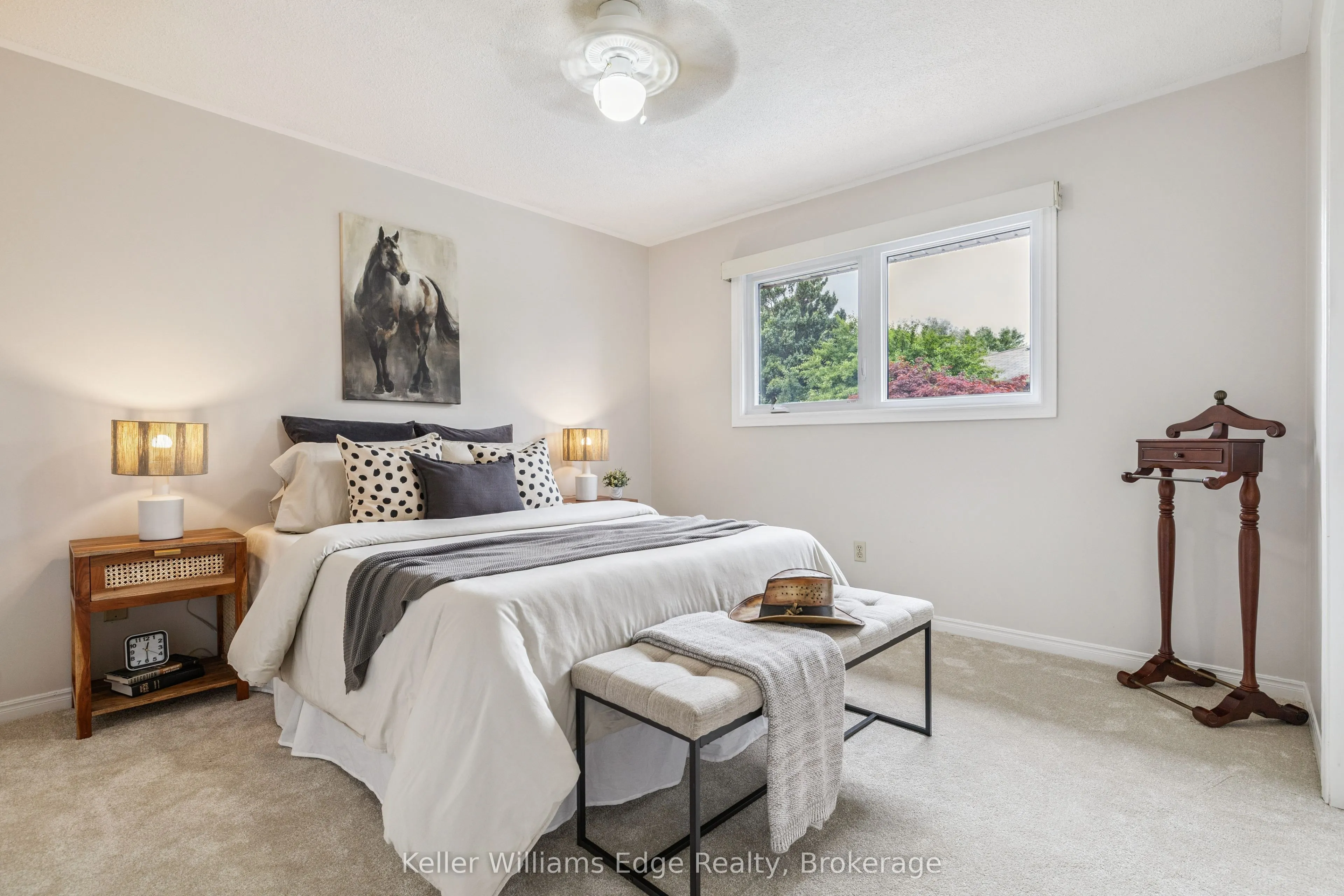 1121 Manor Road